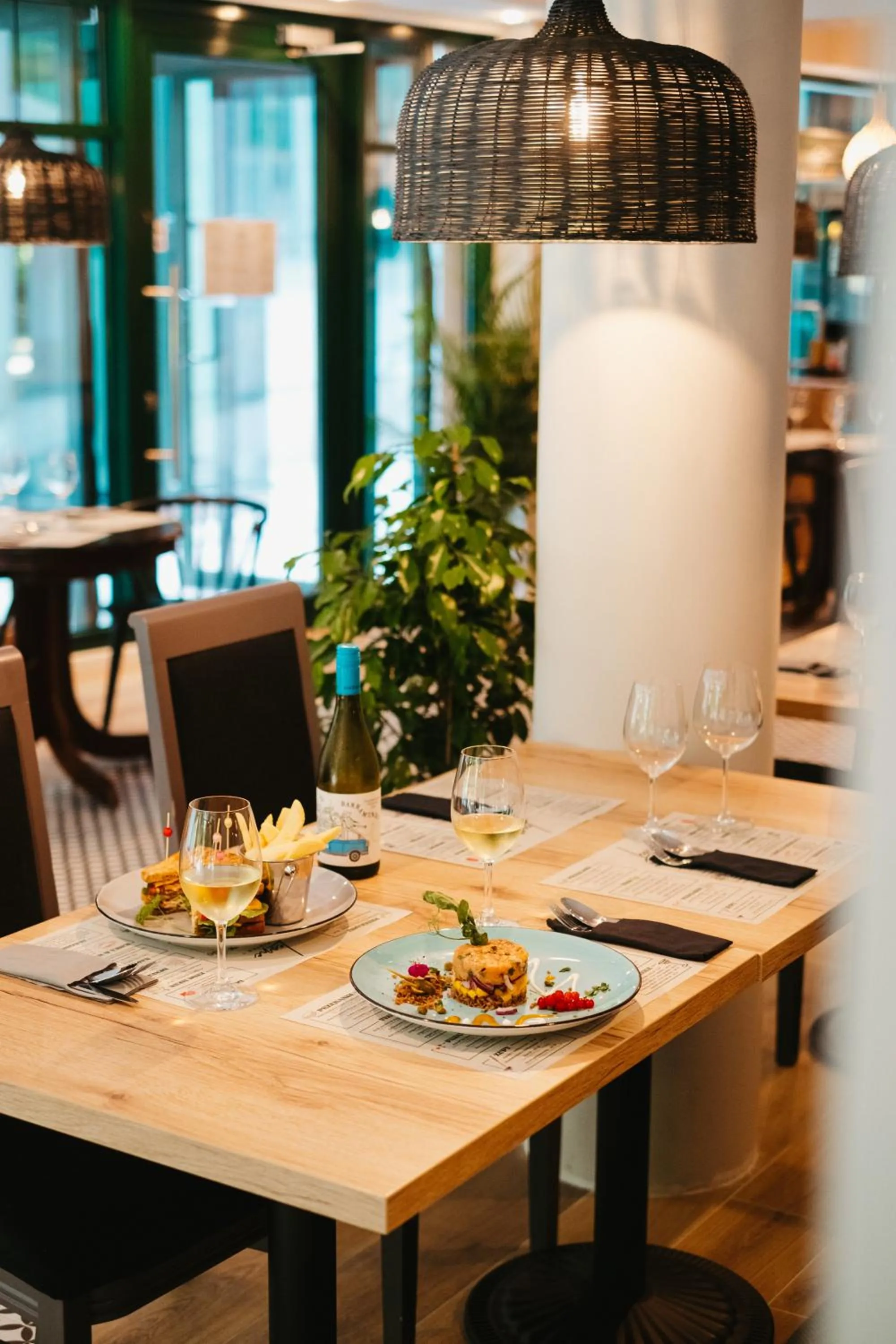 Restaurant/places to eat in Aparthotel Etna