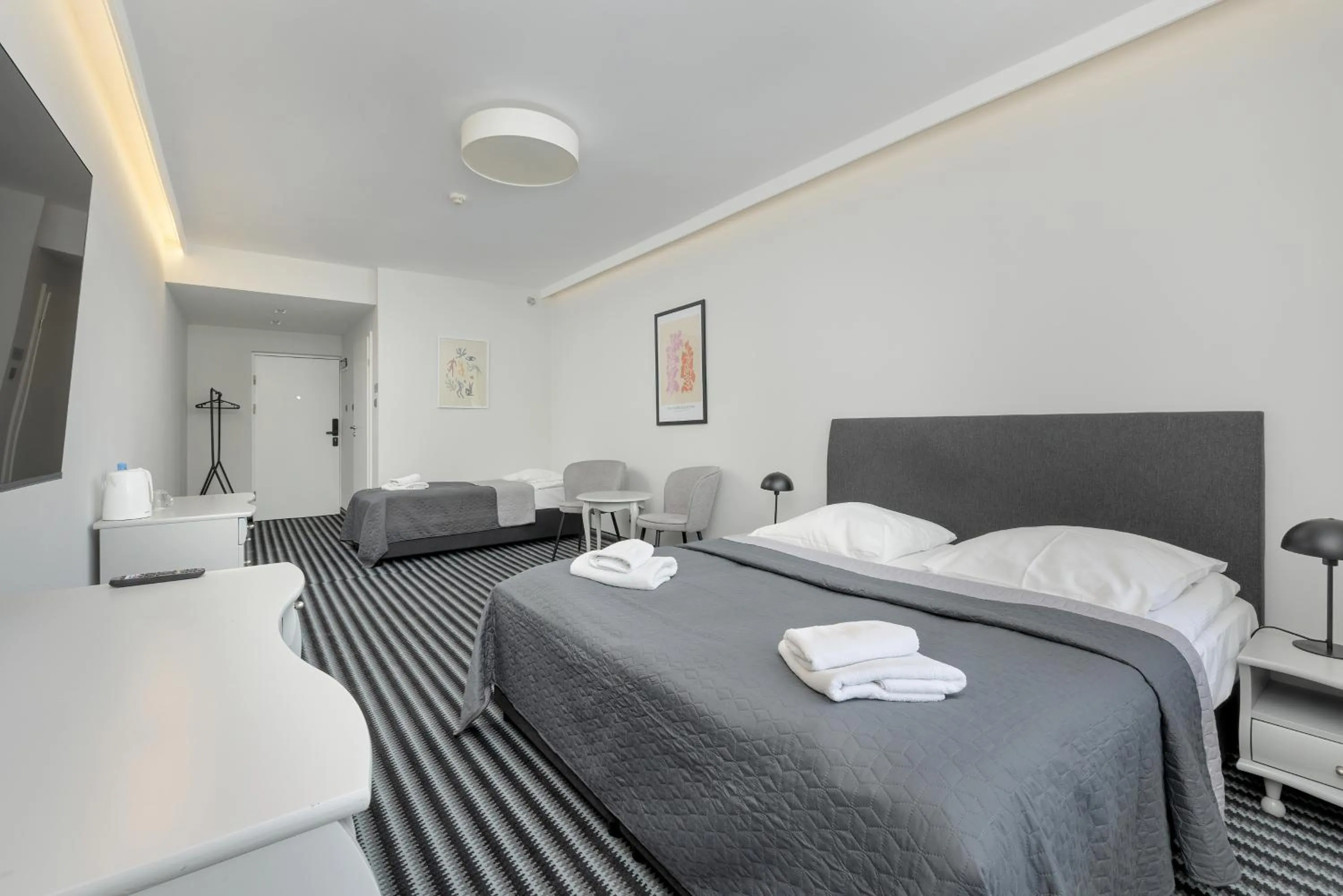 Photo of the whole room, Bed in Aparthotel Etna