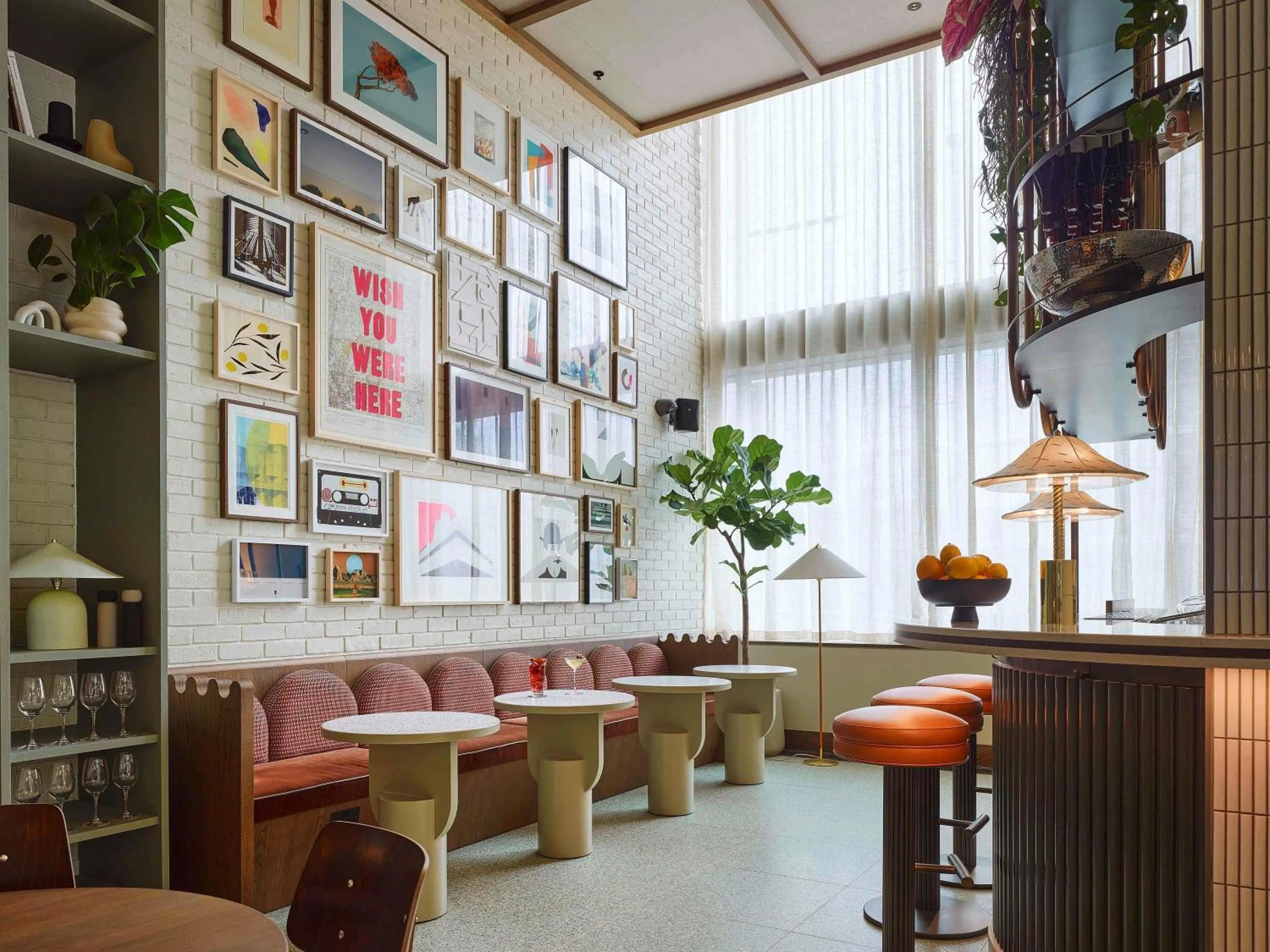 Restaurant/places to eat in TRIBE London Canary Wharf