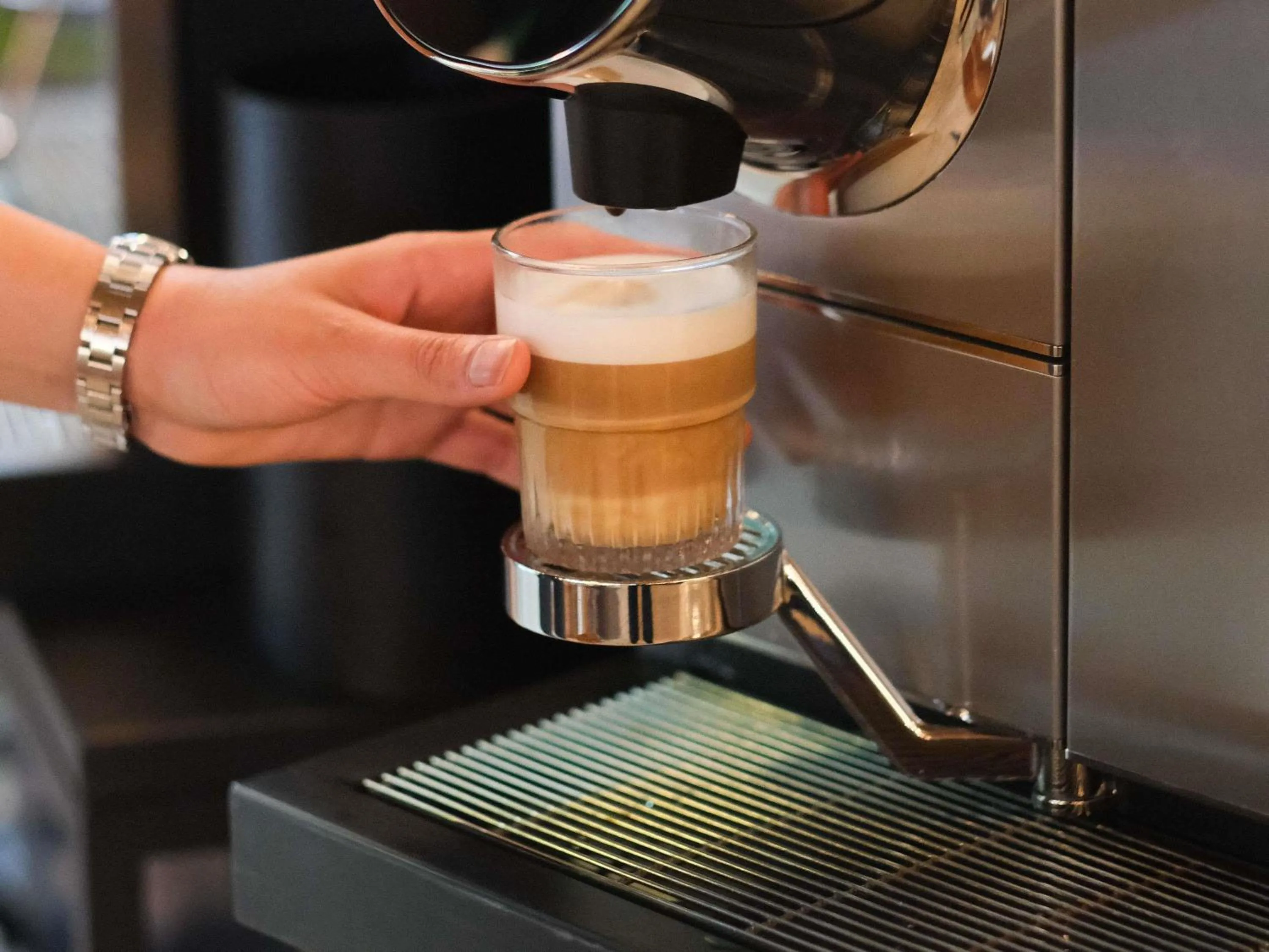 Breakfast in TRIBE London Canary Wharf