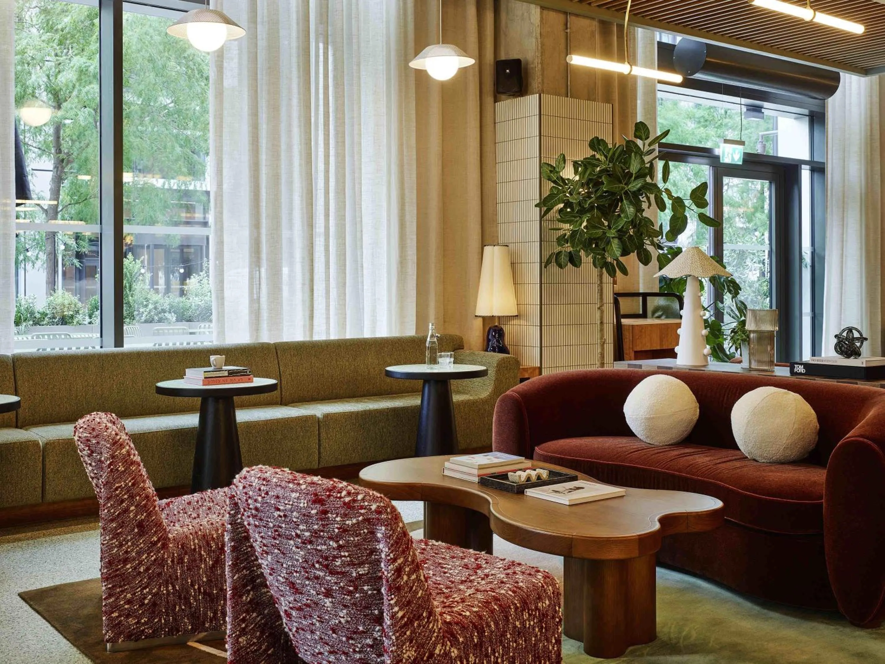 Restaurant/places to eat in TRIBE London Canary Wharf