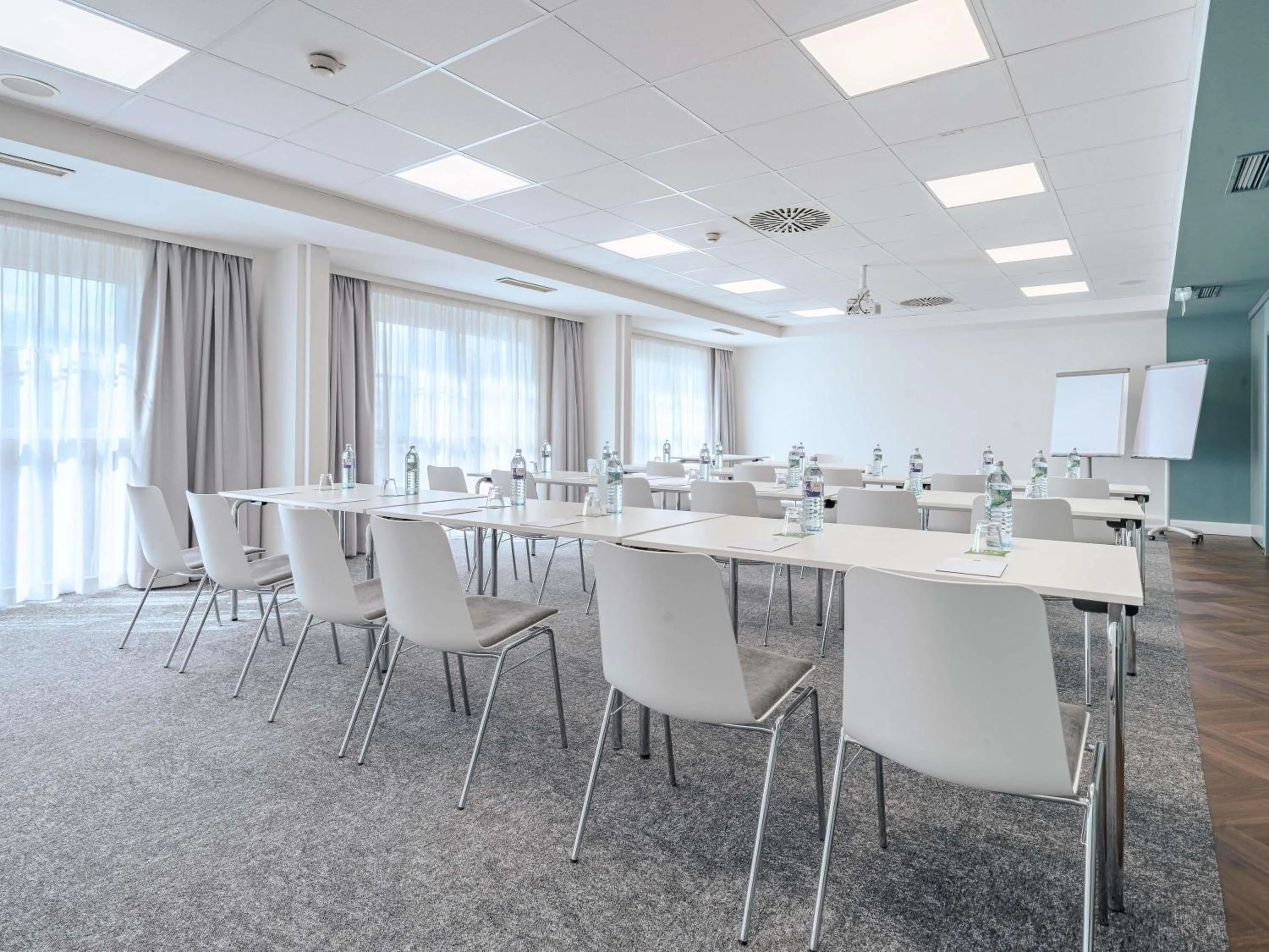 Meeting/conference room in ibis Styles Graz Messe