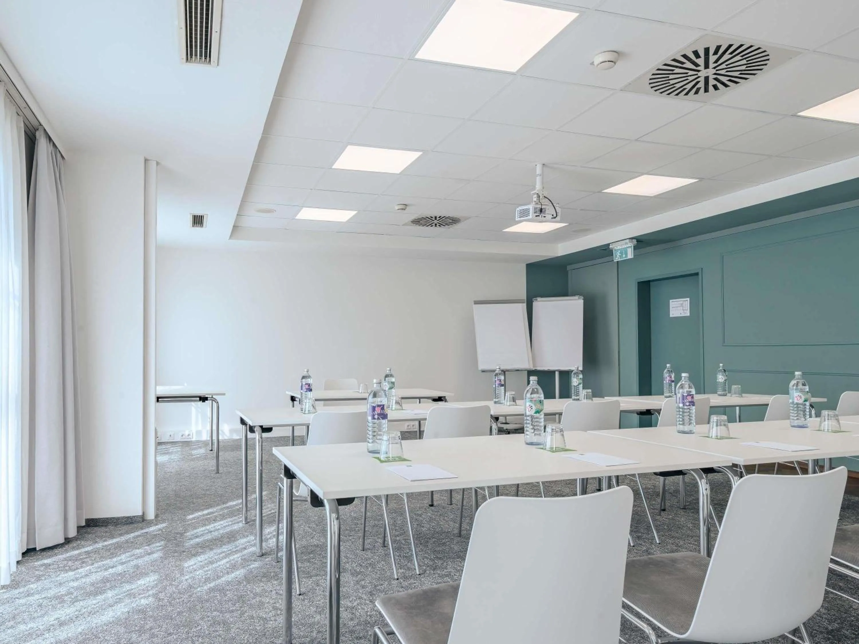 Meeting/conference room in ibis Styles Graz Messe