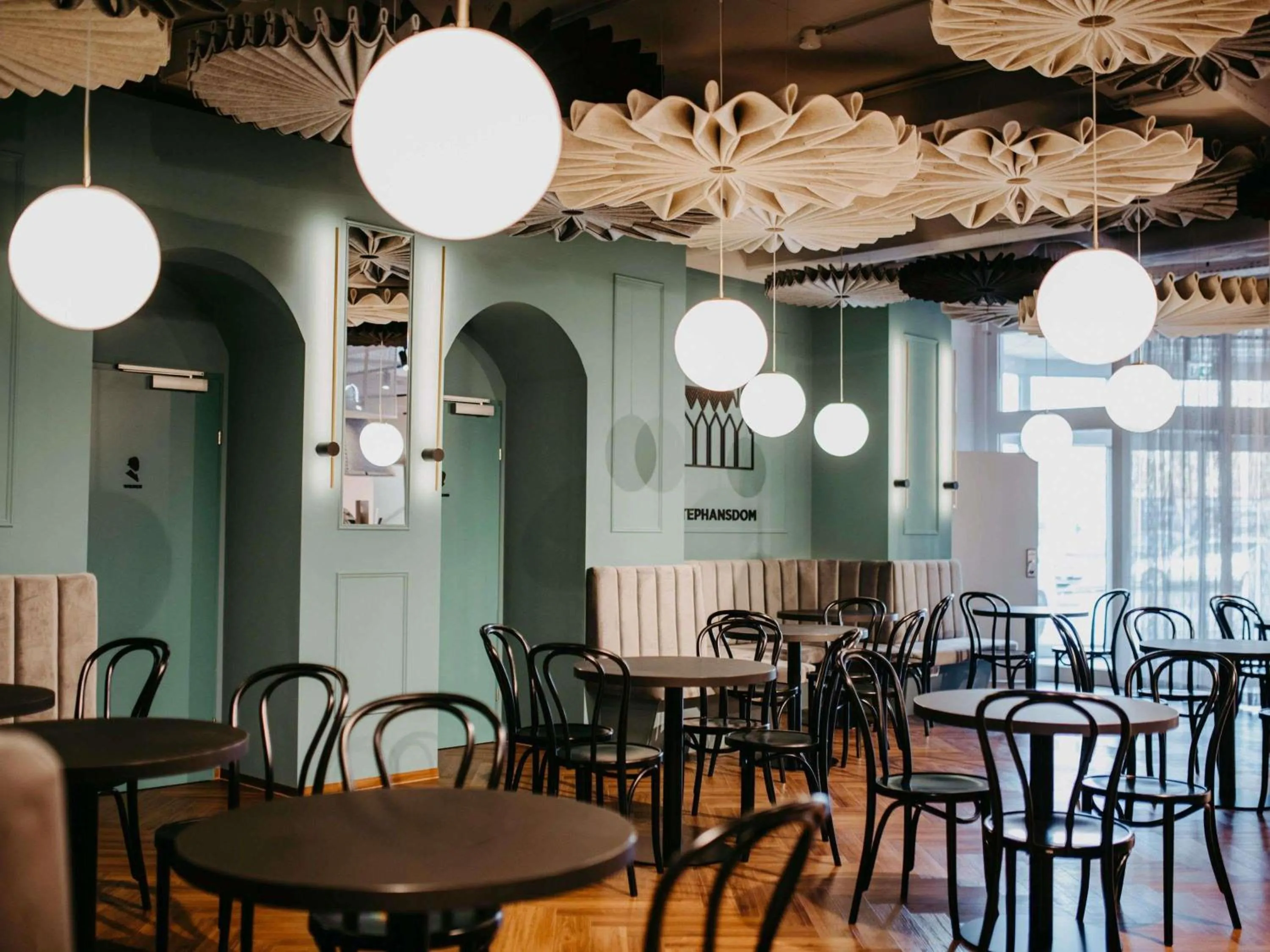 Lobby or reception in ibis Styles Graz Messe