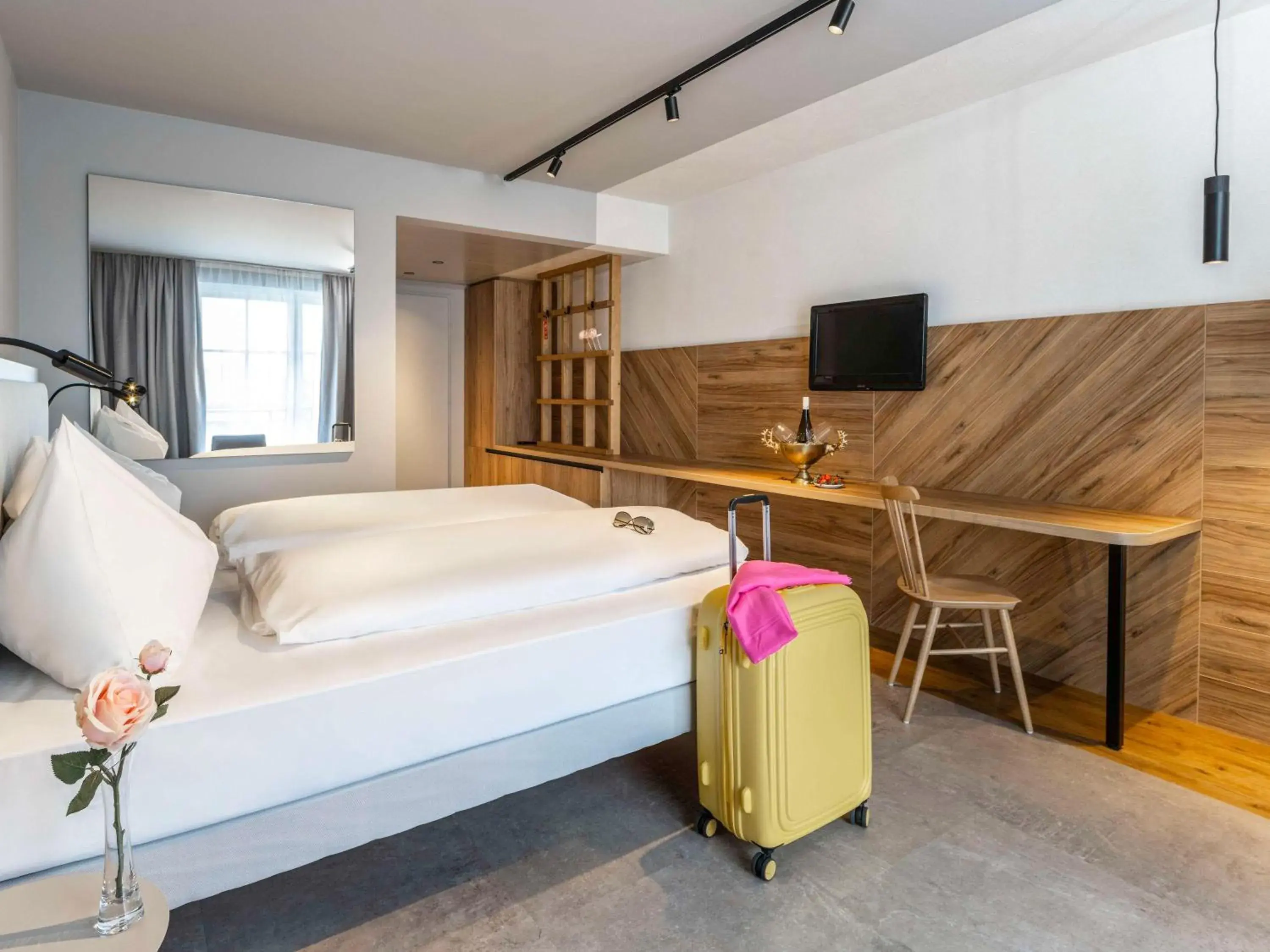 TV and multimedia, Bed in ibis Styles Graz Messe TV and multimedia, Bed in ibis Styles Graz Messe
