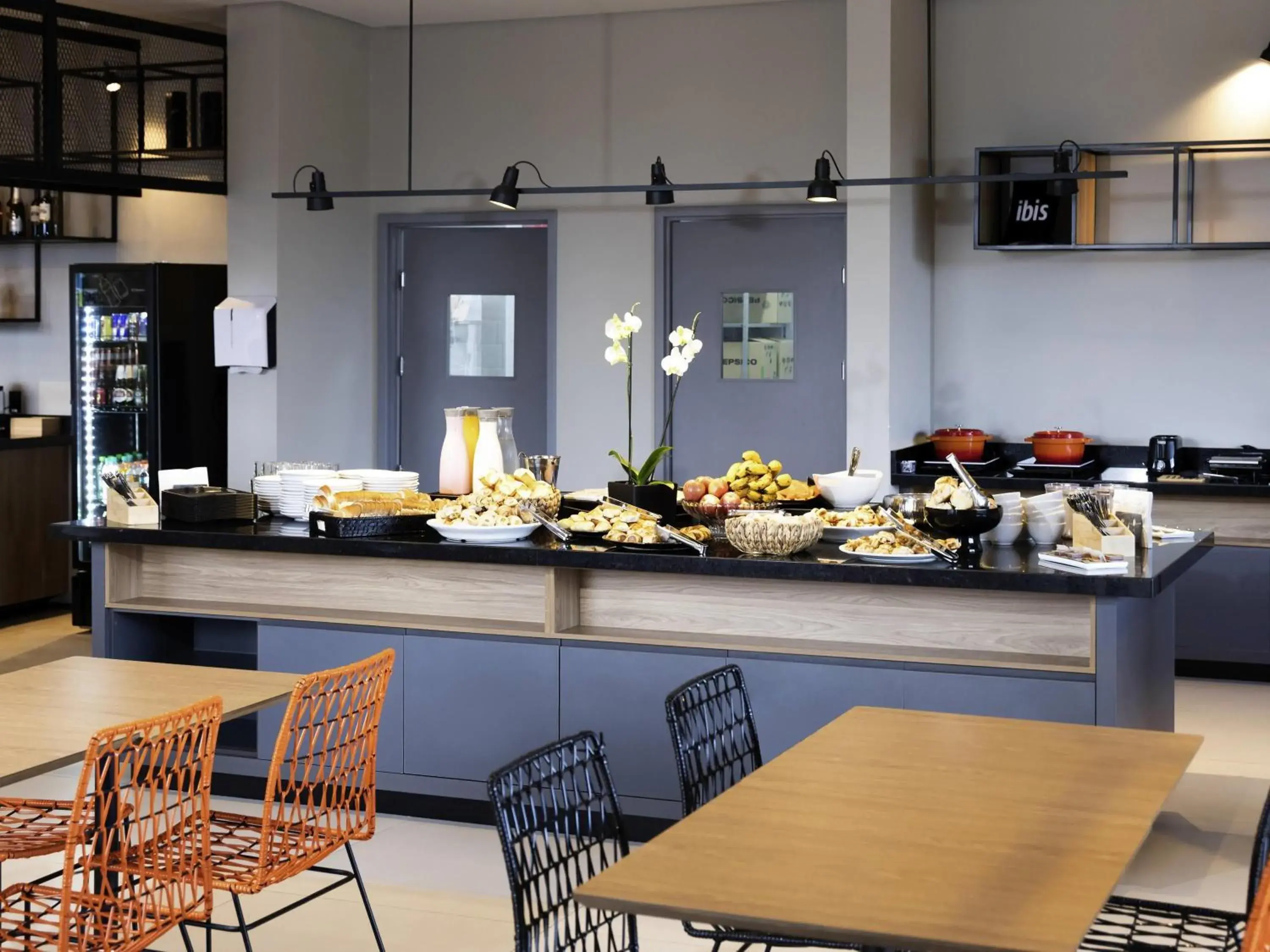 Restaurant/places to eat in ibis Botucatu Restaurant/places to eat in ibis Botucatu