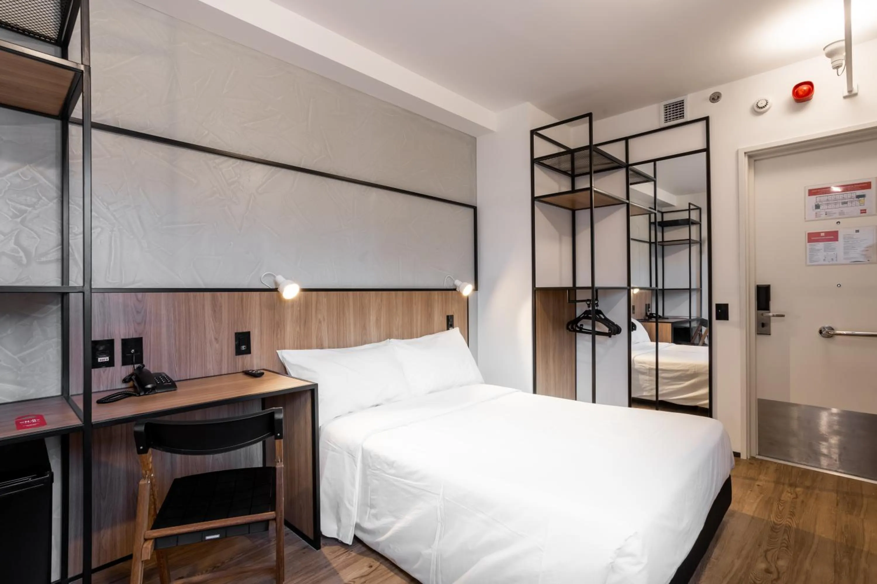 Bed in ibis Botucatu