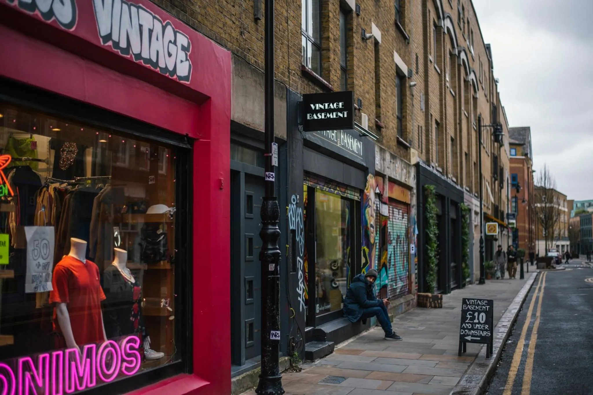 Neighbourhood in Bob W London Spitalfields