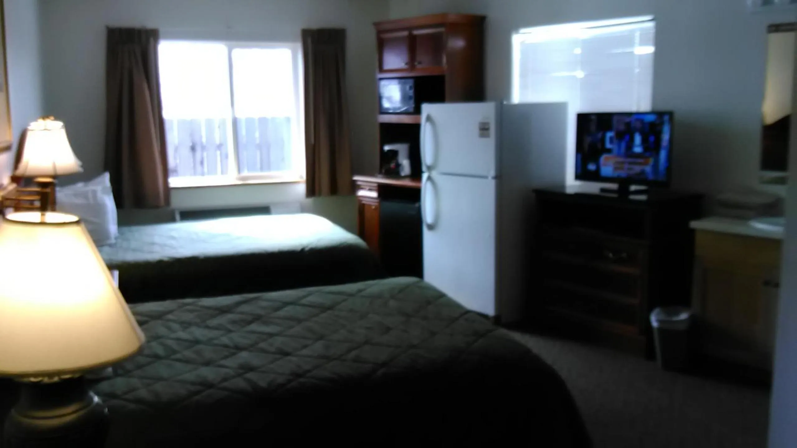 Bedroom, Bed in High Country Motel