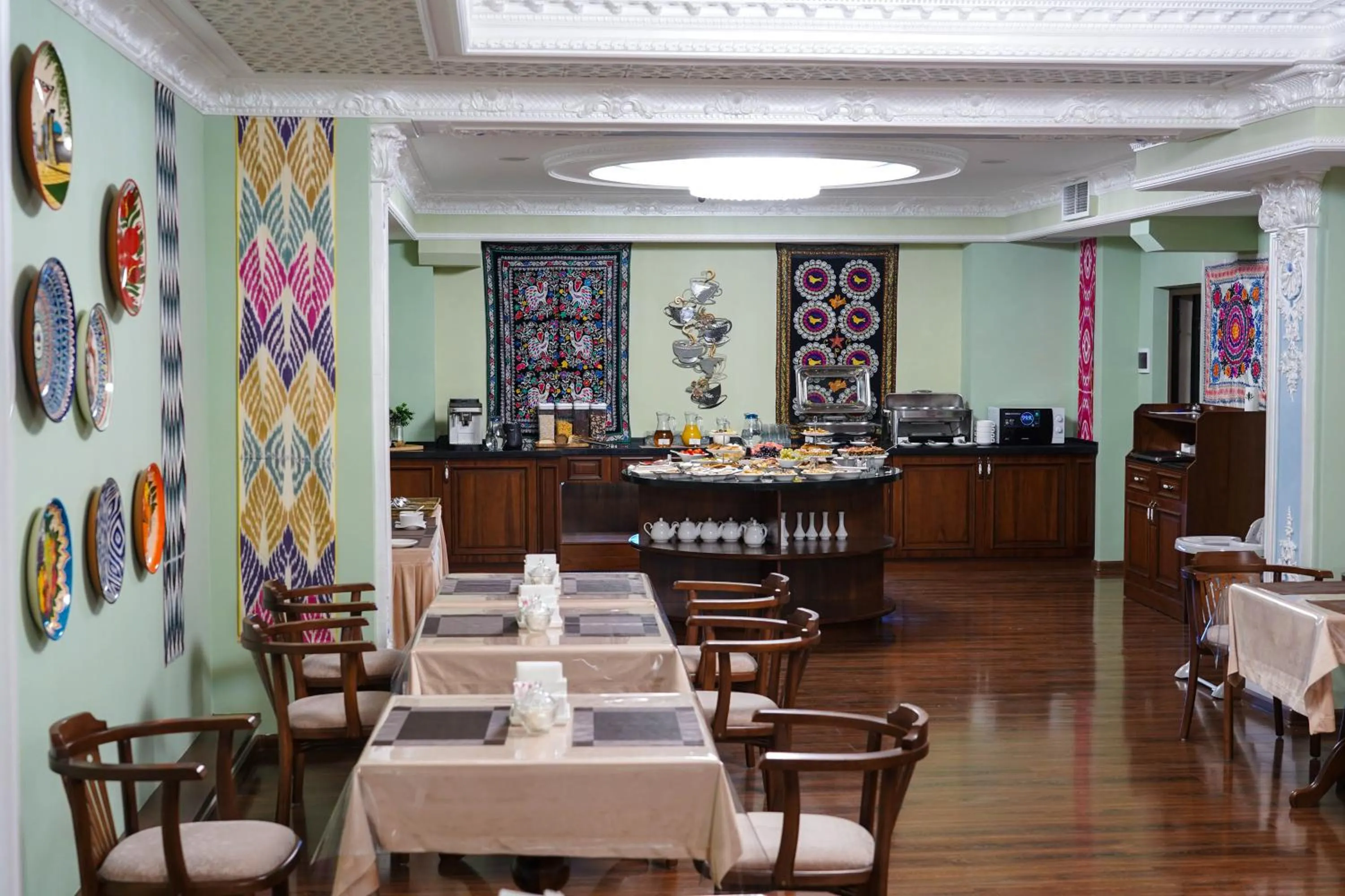 Restaurant/places to eat in Sangzor Boutique Hotel