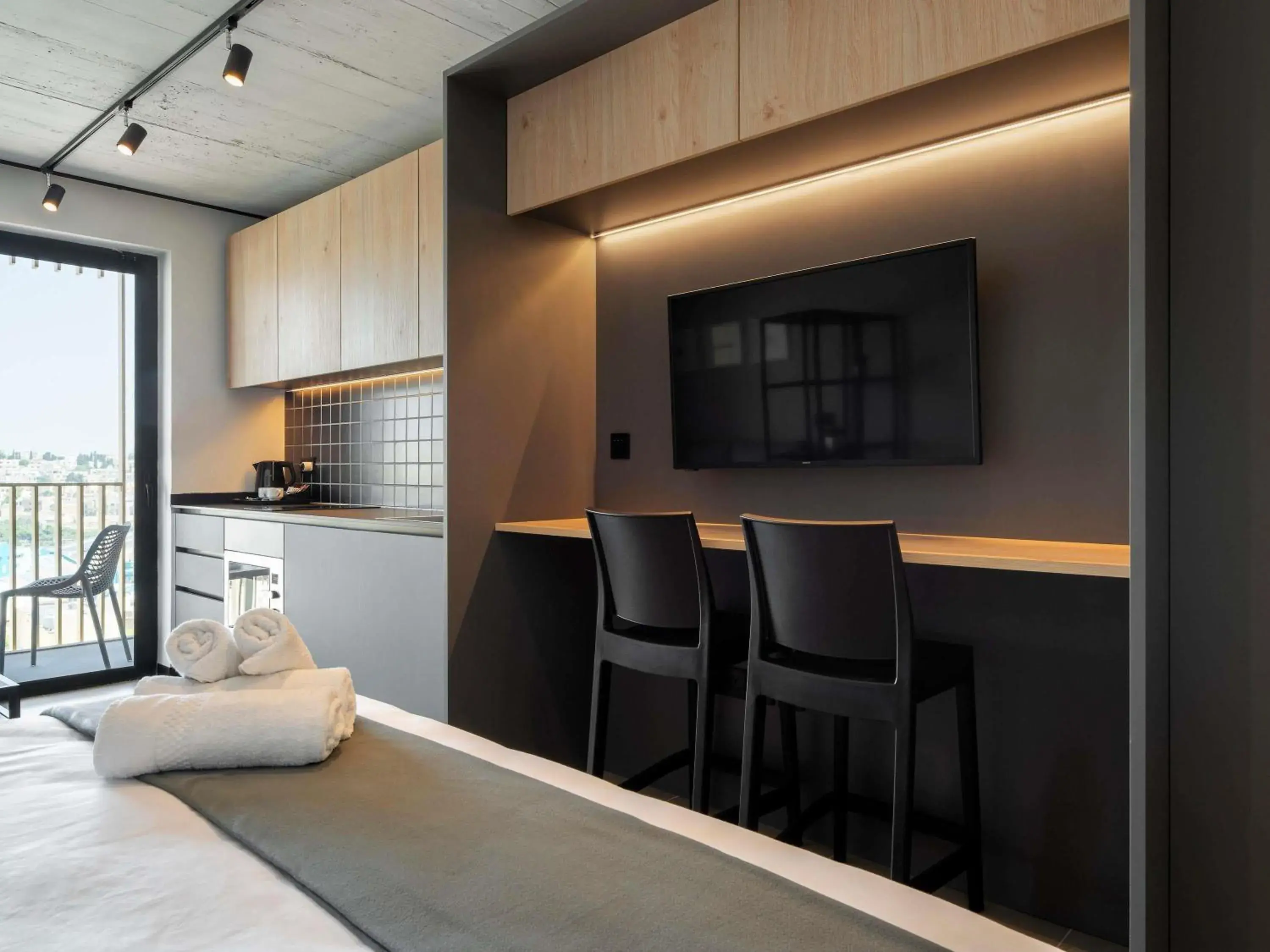 Bedroom, Bed in Aparthotel Adagio Malta Central Bedroom, Bed in Aparthotel Adagio Malta Central