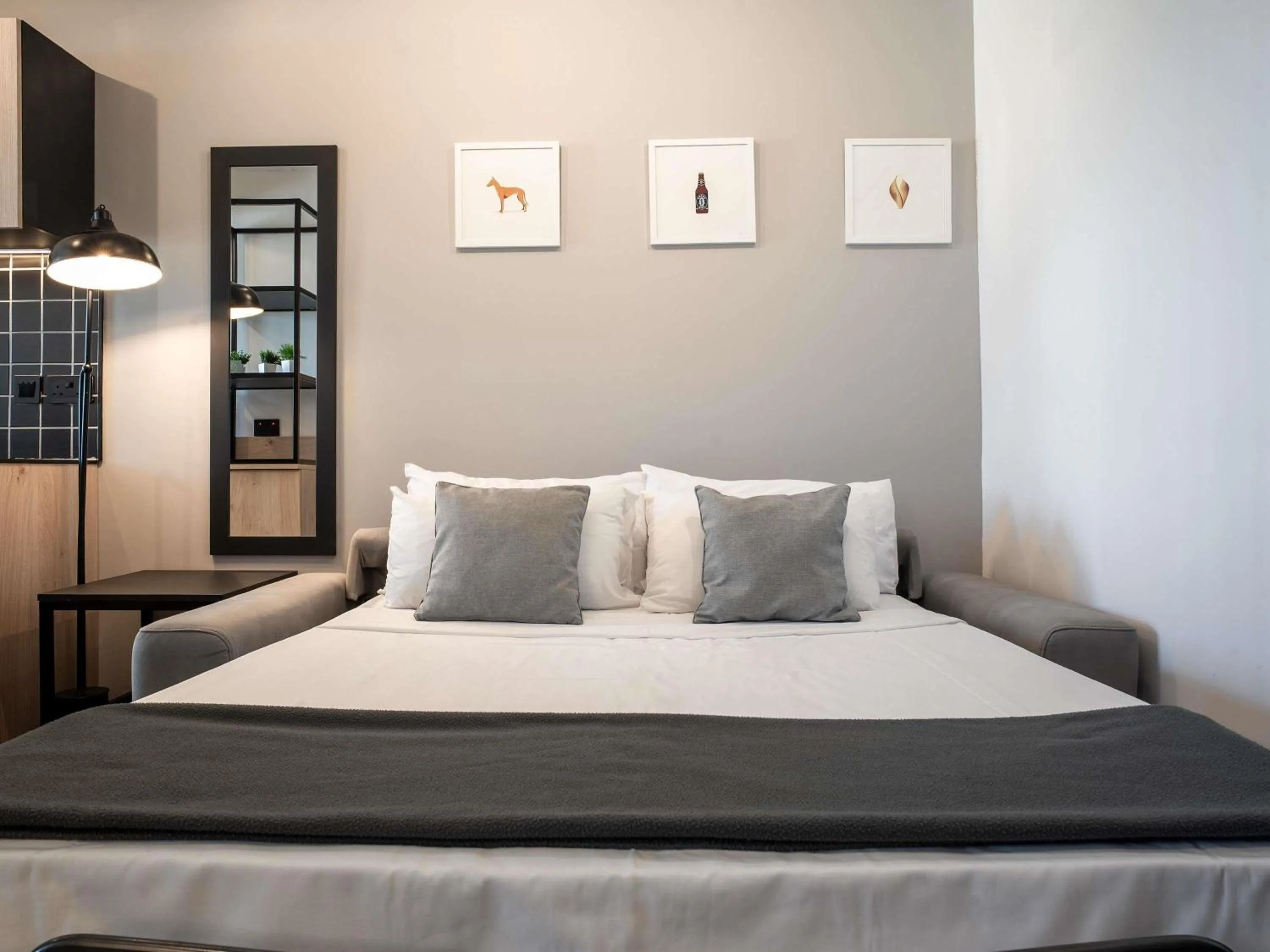 Bedroom, Bed in Aparthotel Adagio Malta Central