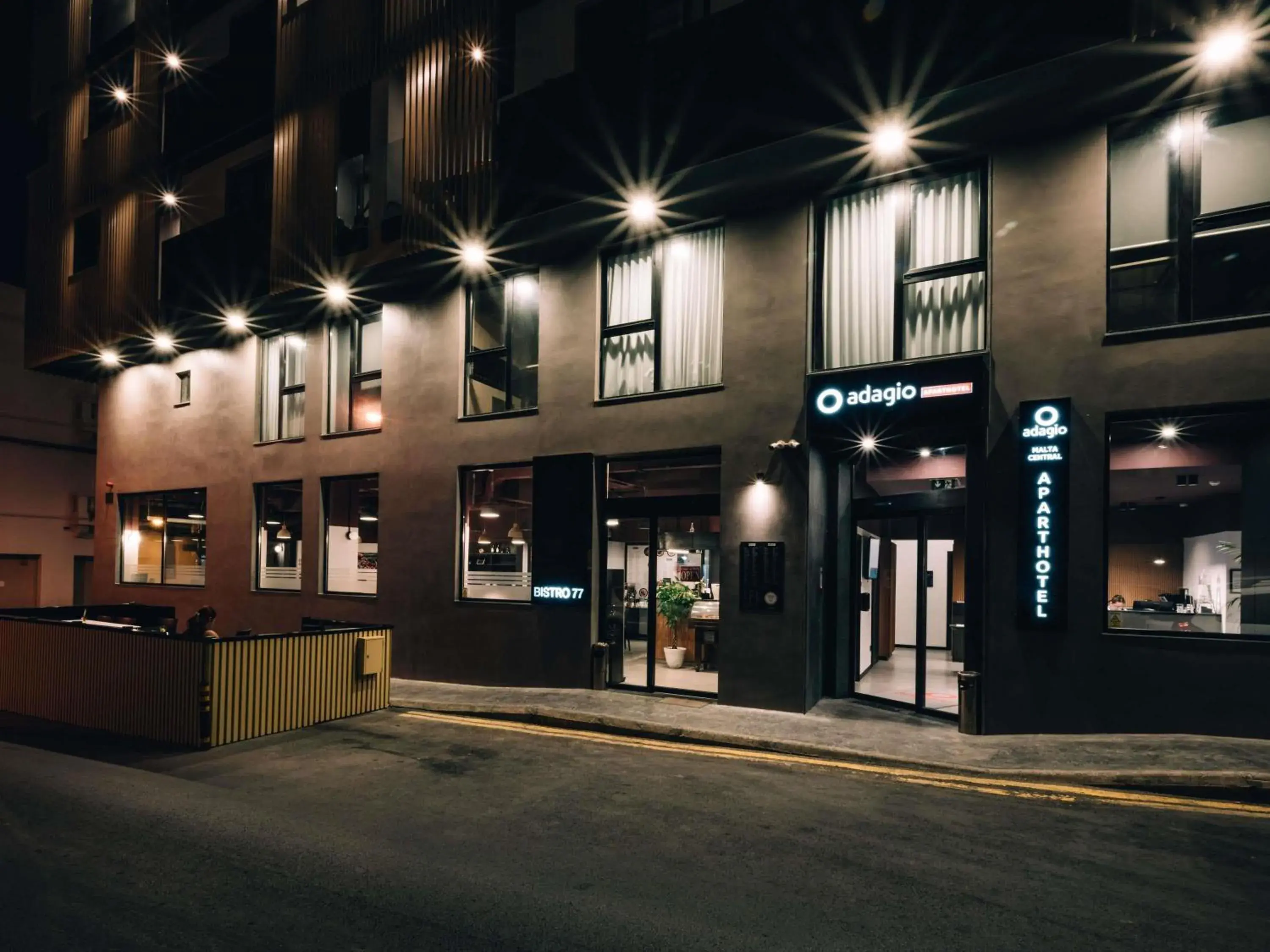 Restaurant/places to eat in Aparthotel Adagio Malta Central Restaurant/places to eat in Aparthotel Adagio Malta Central