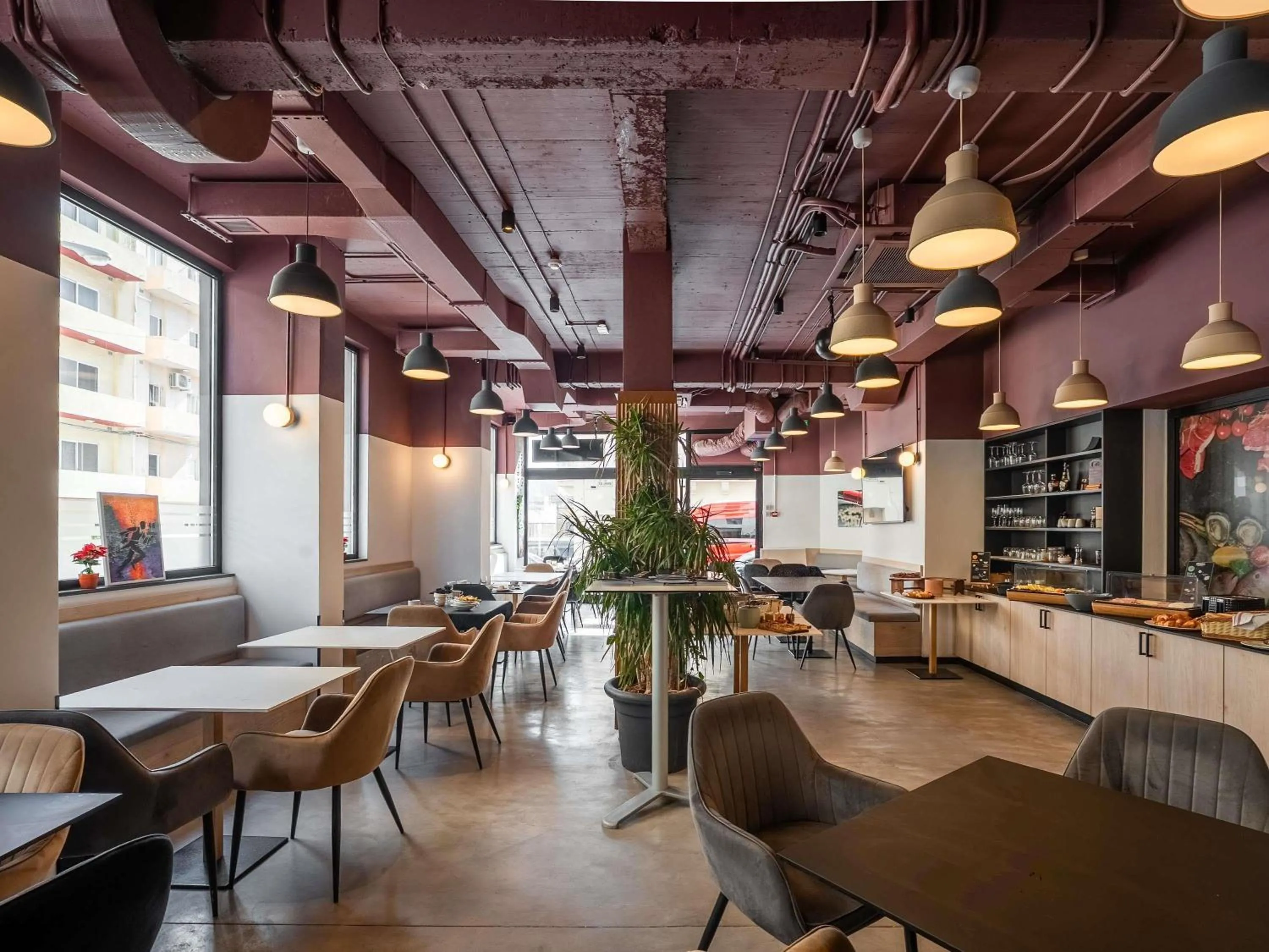 Breakfast in Aparthotel Adagio Malta Central