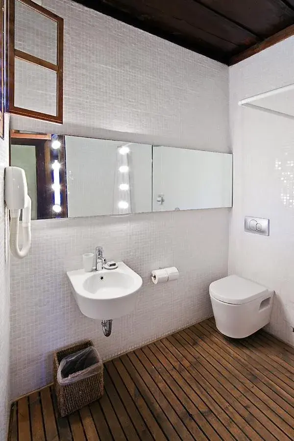 Superior Double or Twin Room in Gulevi Safranbolu Heritage Hotel Superior Double or Twin Room in Gulevi Safranbolu Heritage Hotel