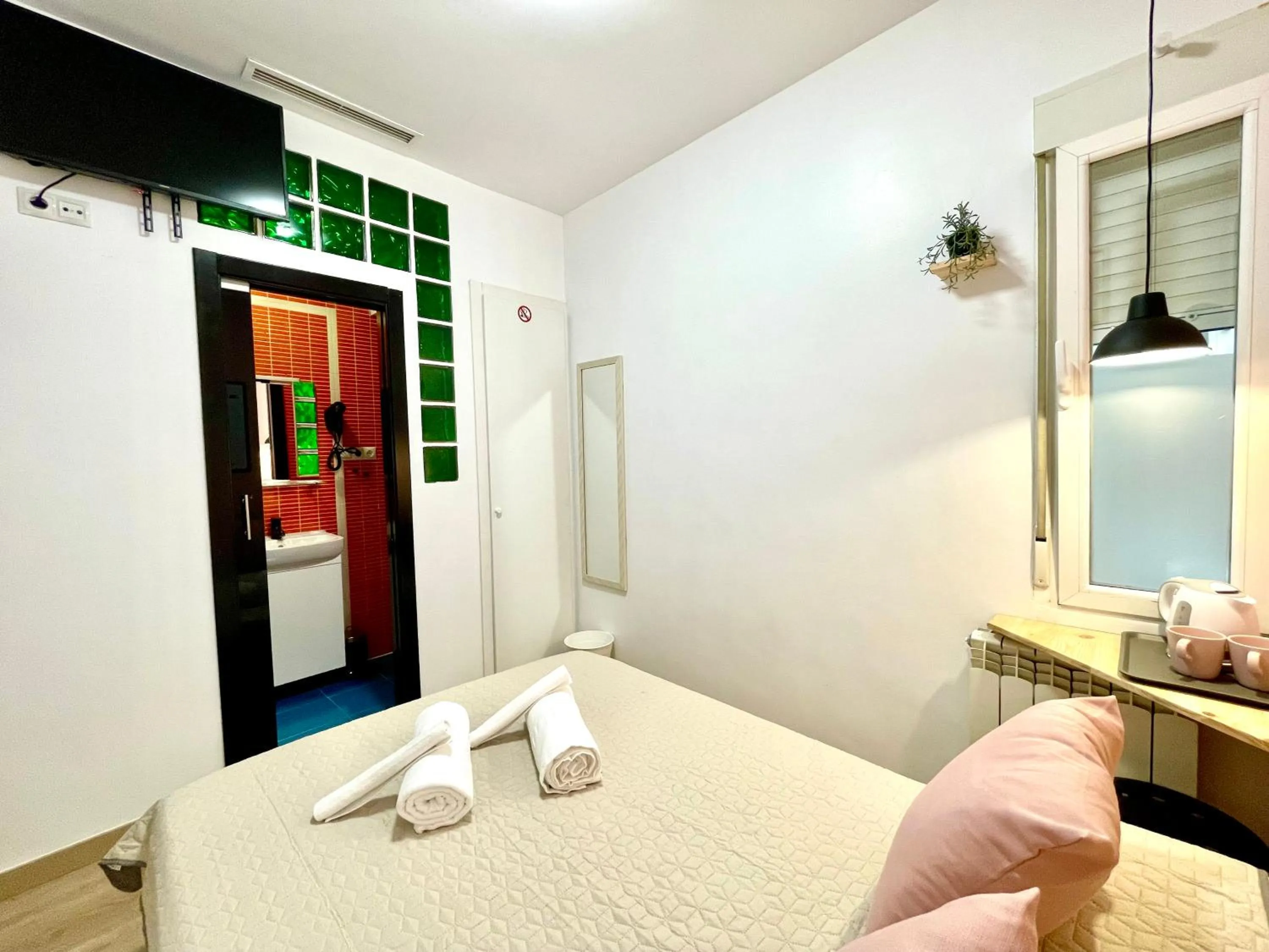 Photo of the whole room, Bed in OPERA ROOMS