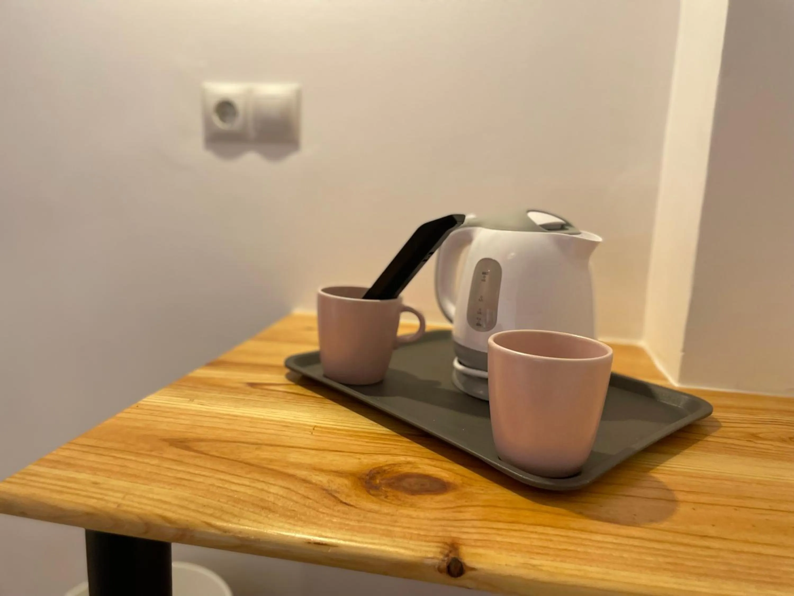 Coffee/tea facilities in OPERA ROOMS