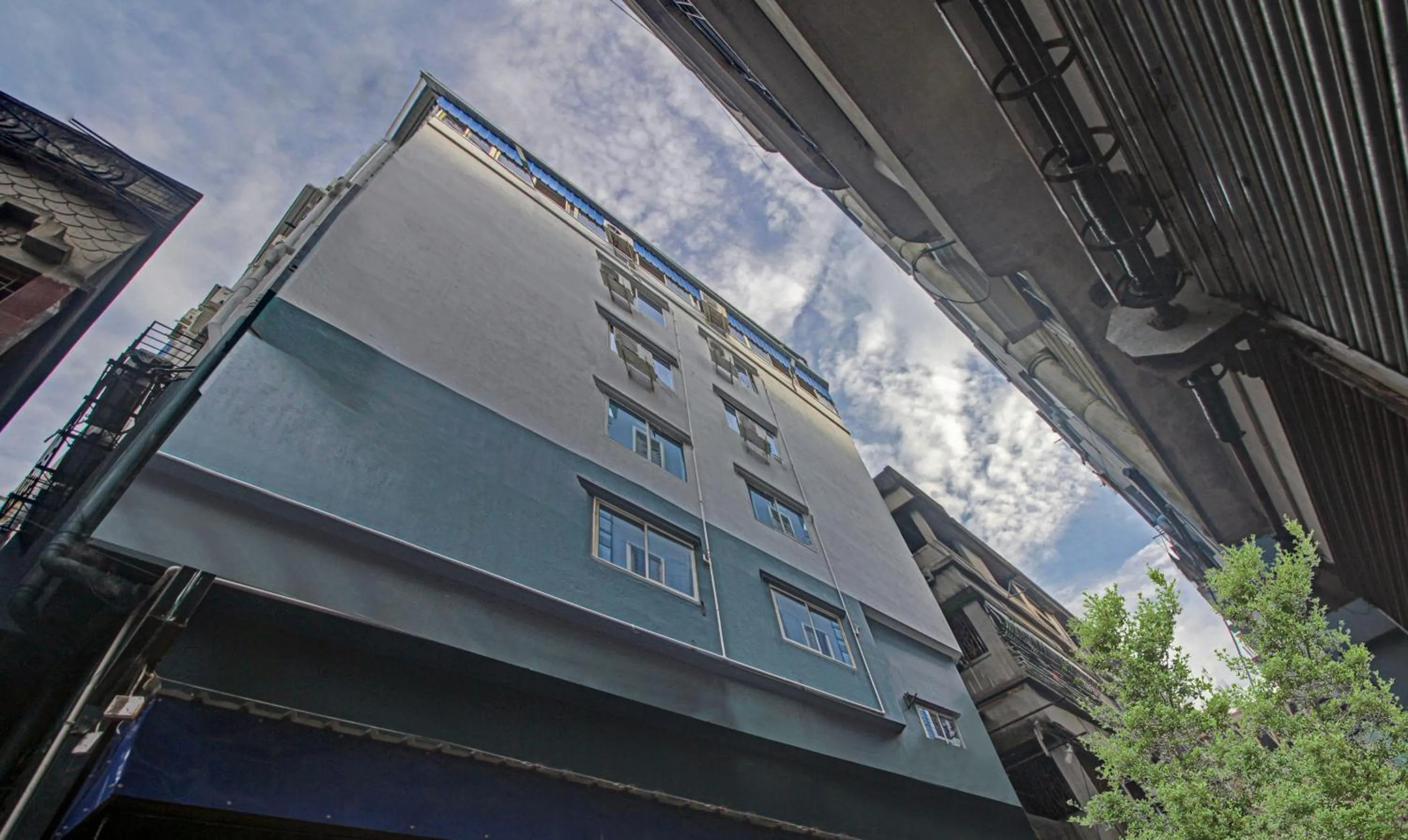 Property building in Hotel Royal Crowne near Kolkata Airport