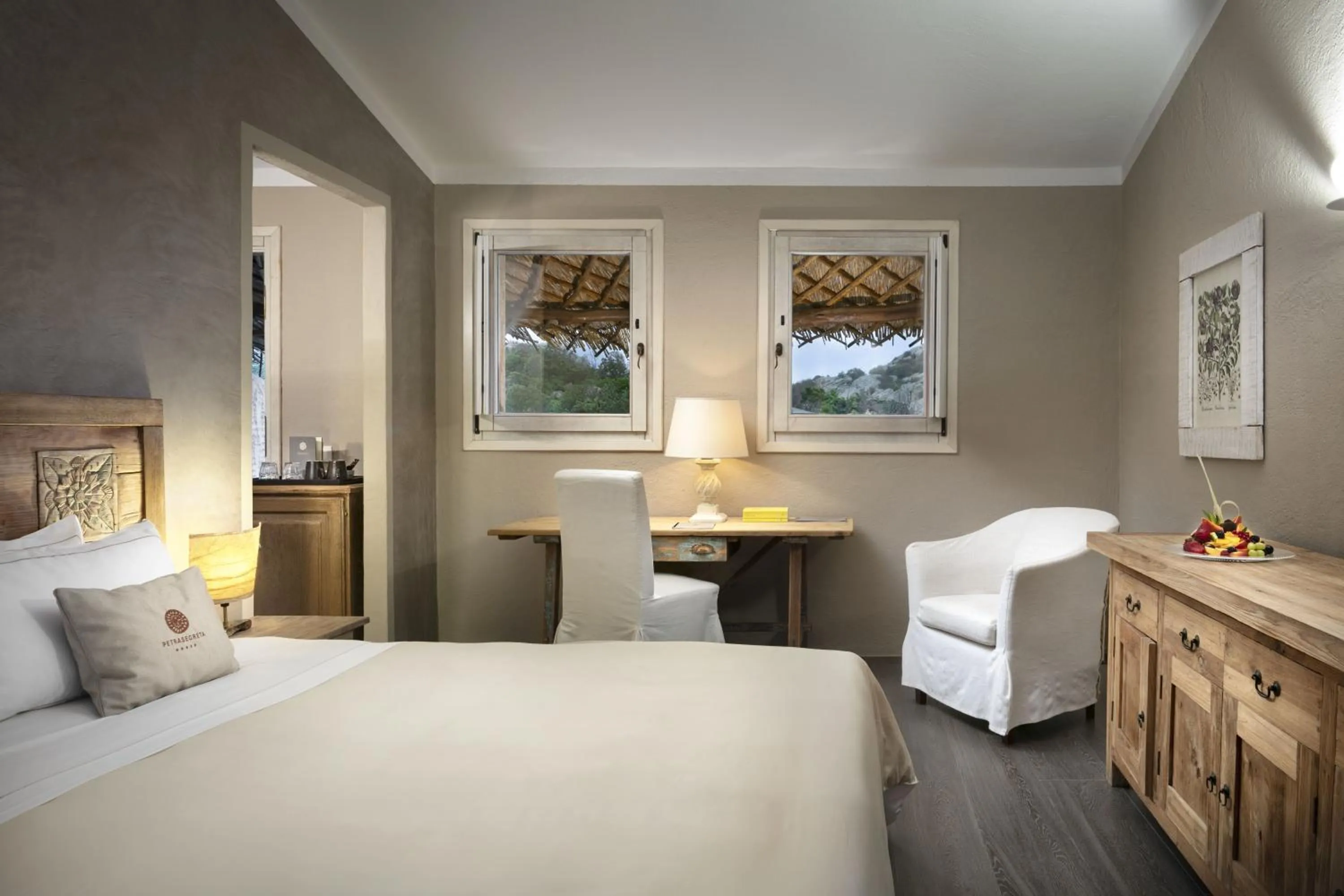 Bed in Petra Segreta Resort & Spa