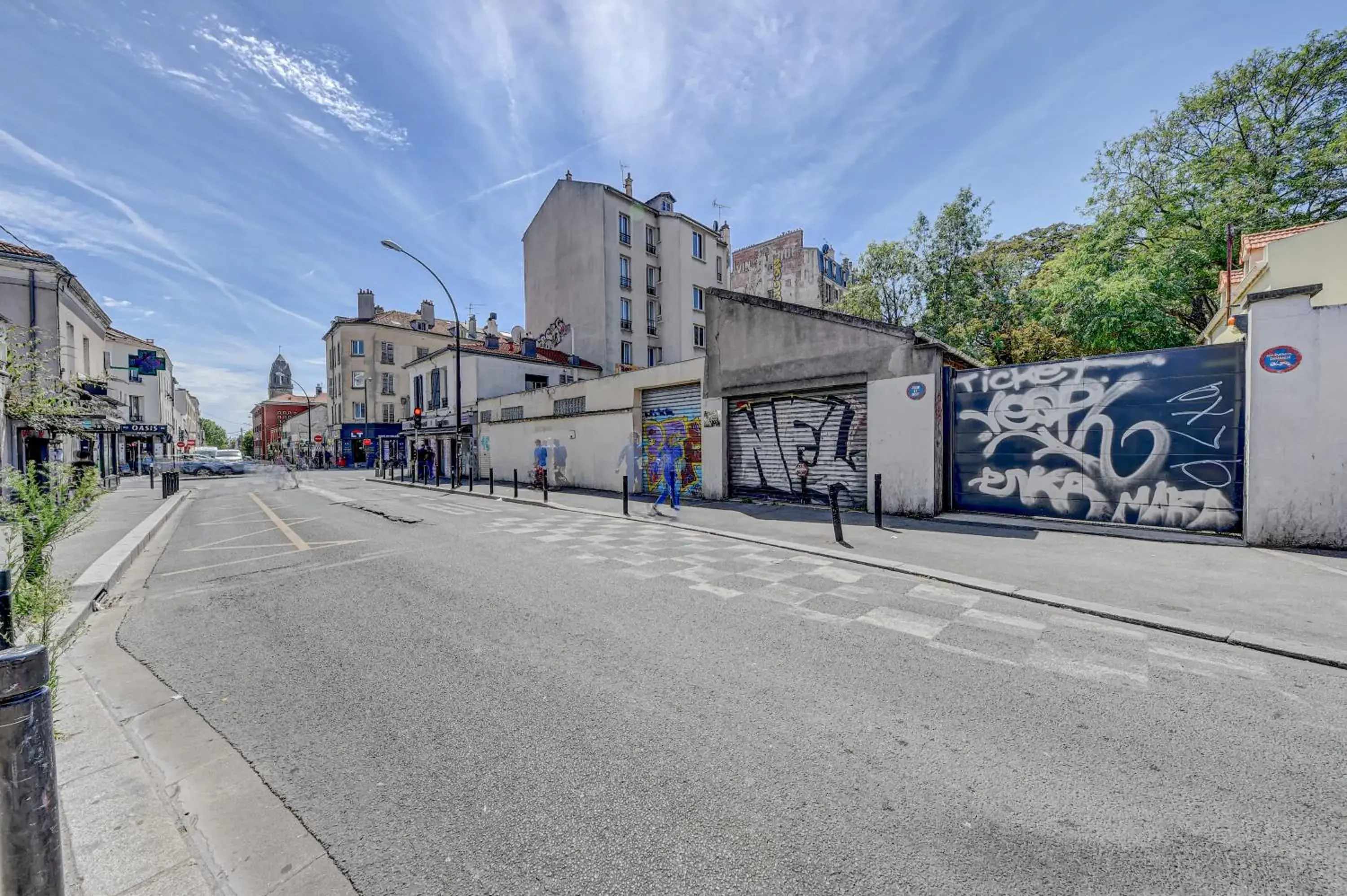 Street view in Hôtel Robespierre Ex Idéal hôtel Paris - Montreuil Street view in Hôtel Robespierre Ex Idéal hôtel Paris - Montreuil
