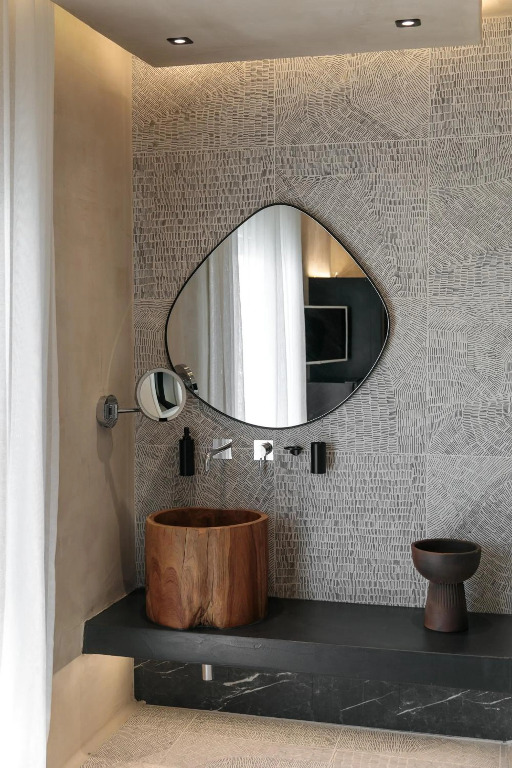 Bathroom in Eden Beachfront Residences & Suites