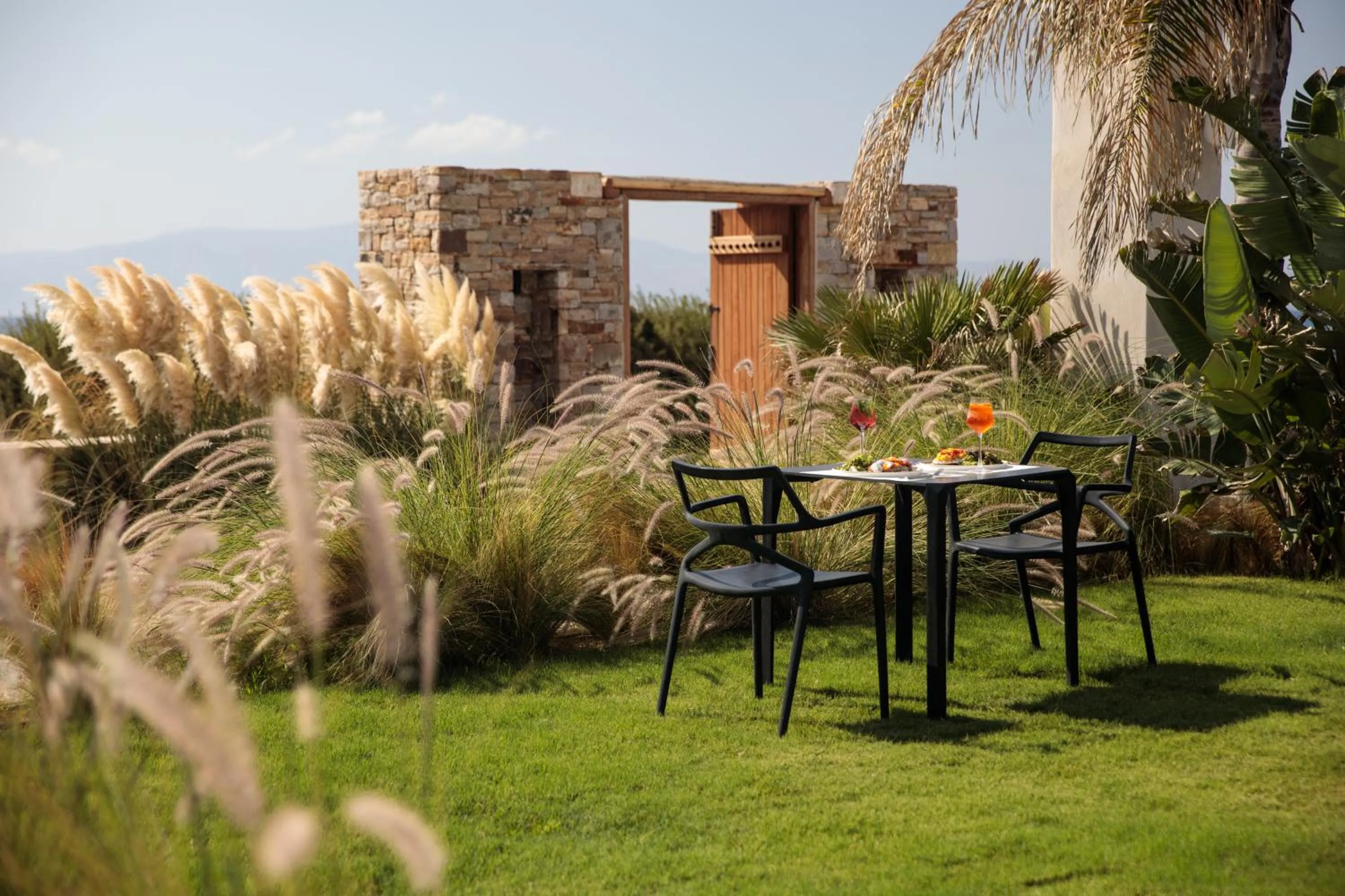 Garden in Eden Beachfront Residences & Suites