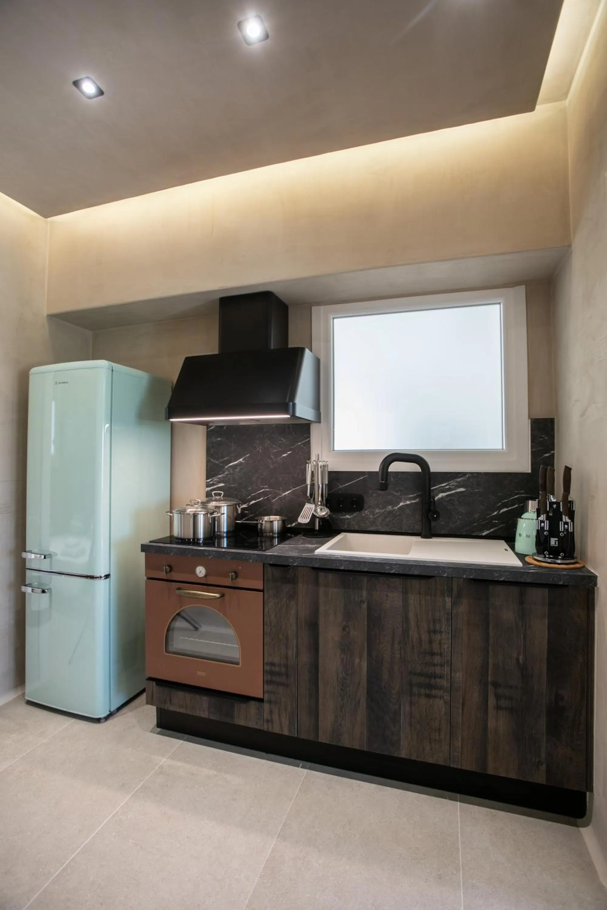 Kitchen or kitchenette in Eden Beachfront Residences & Suites