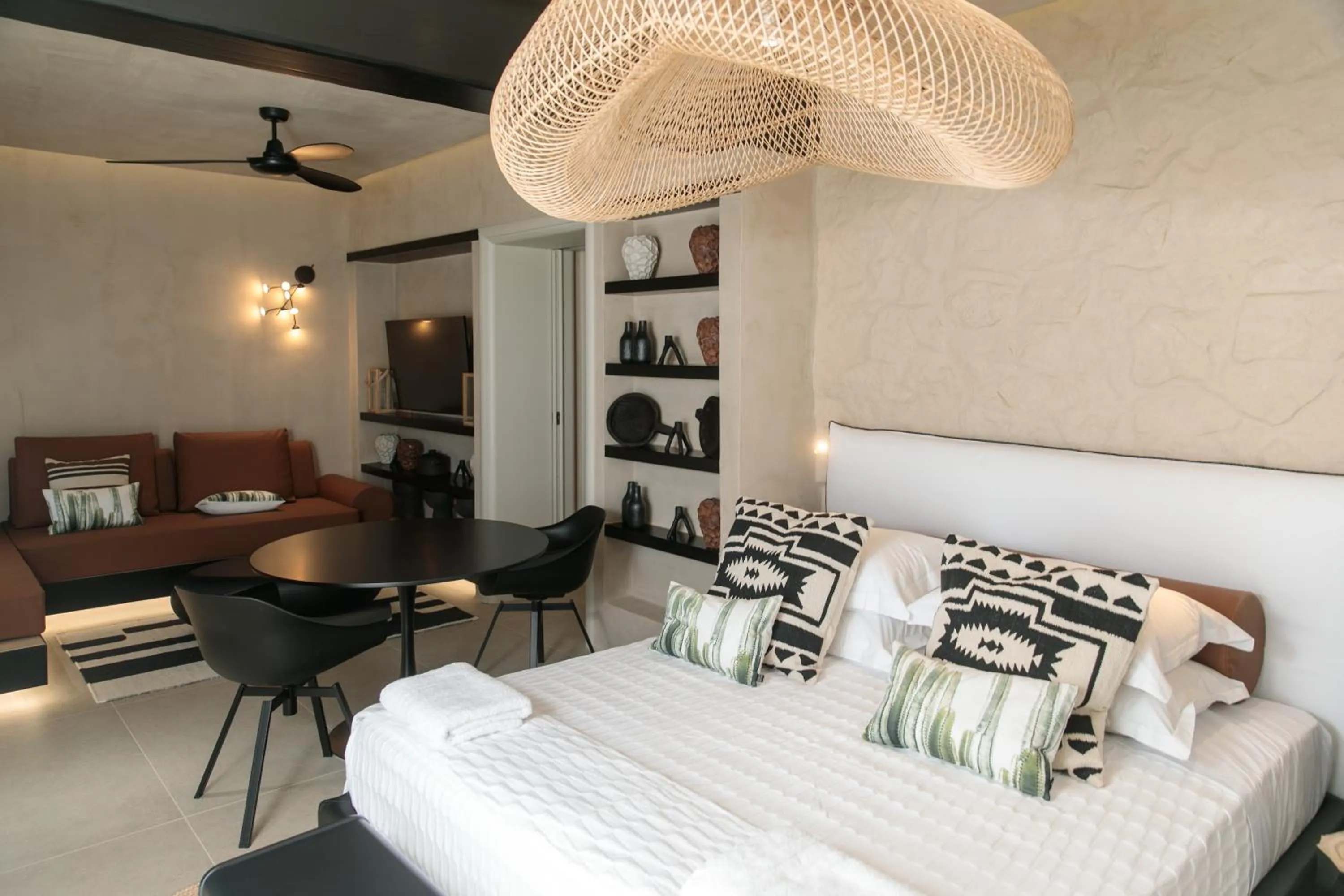 Bedroom, Bed in Eden Beachfront Residences & Suites