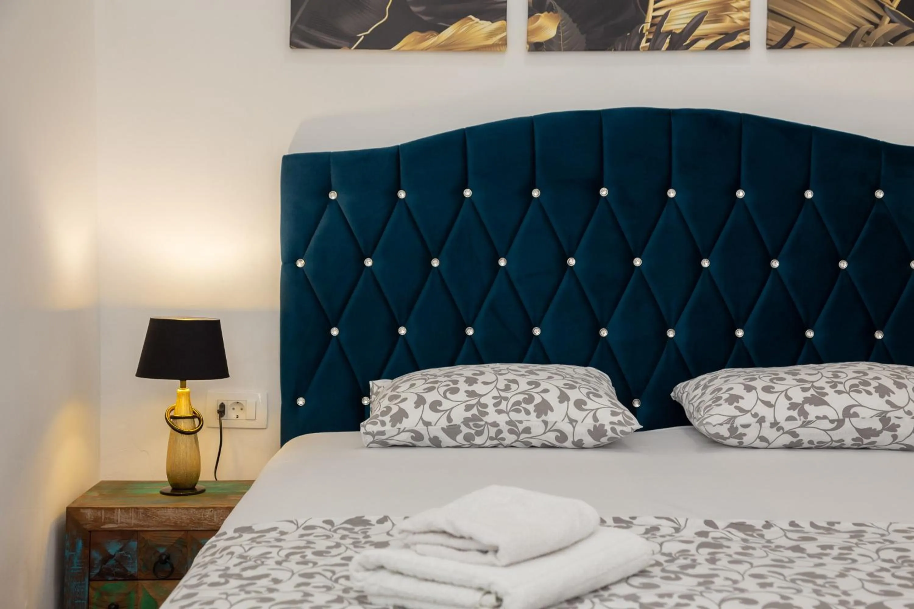 Bed in Luxury apartment Toni with patio in the heart of Split