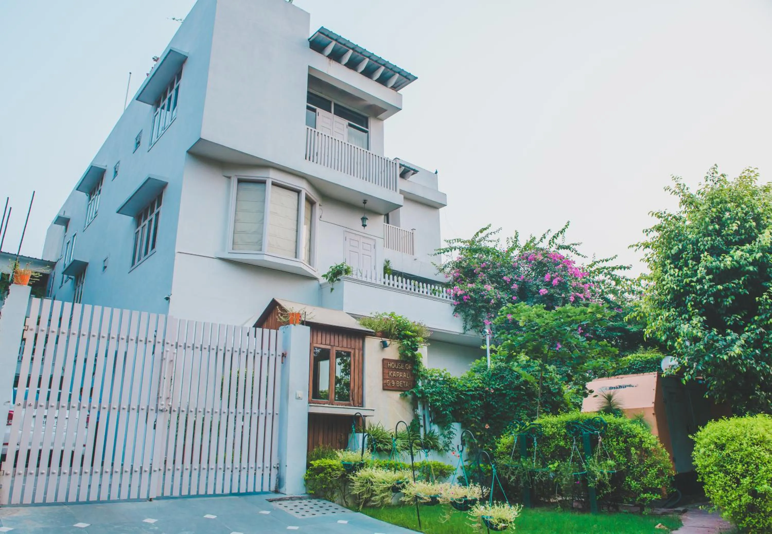 Property building in House of Kapaali