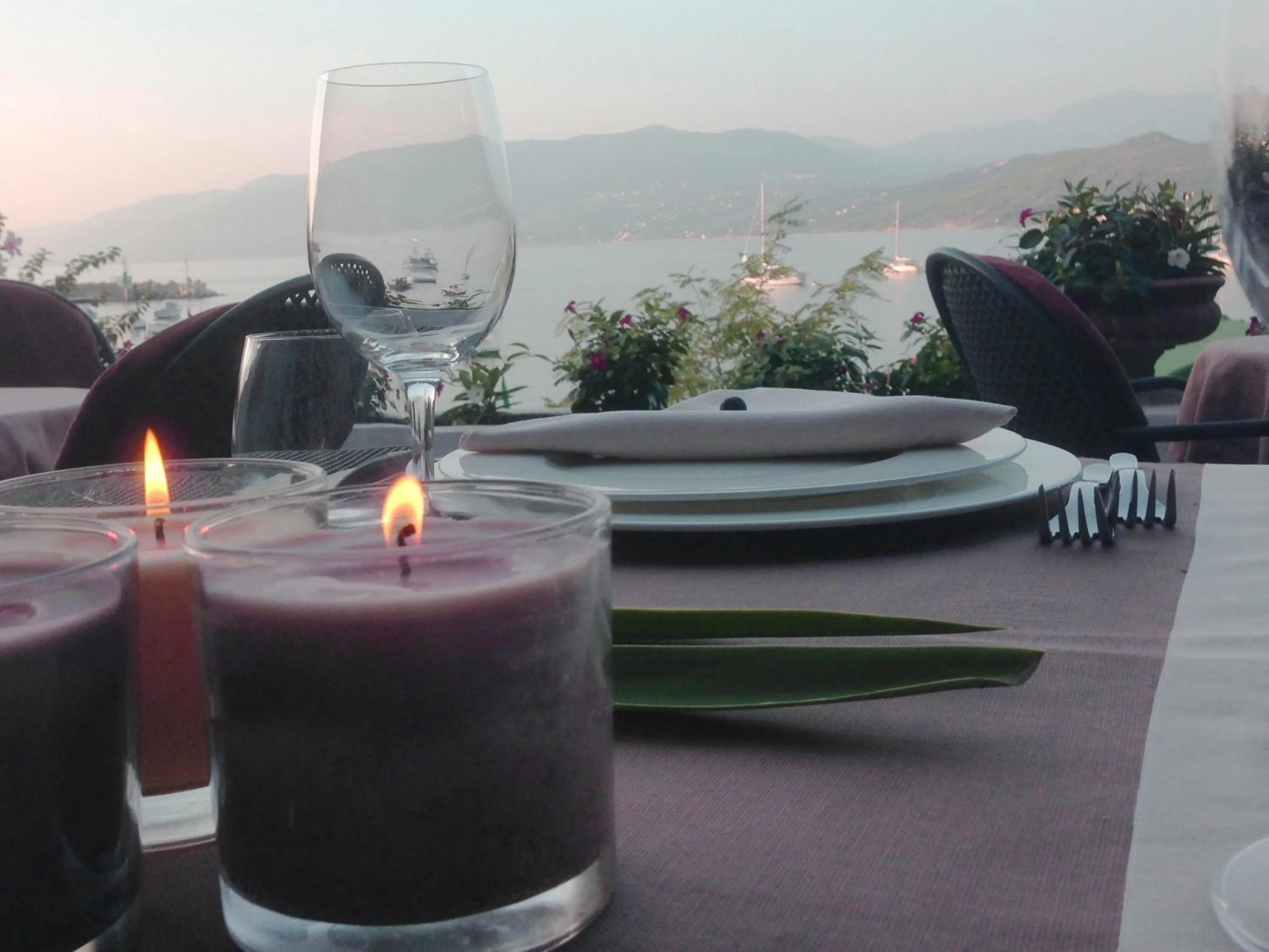 Restaurant/places to eat in Hotel La Torre