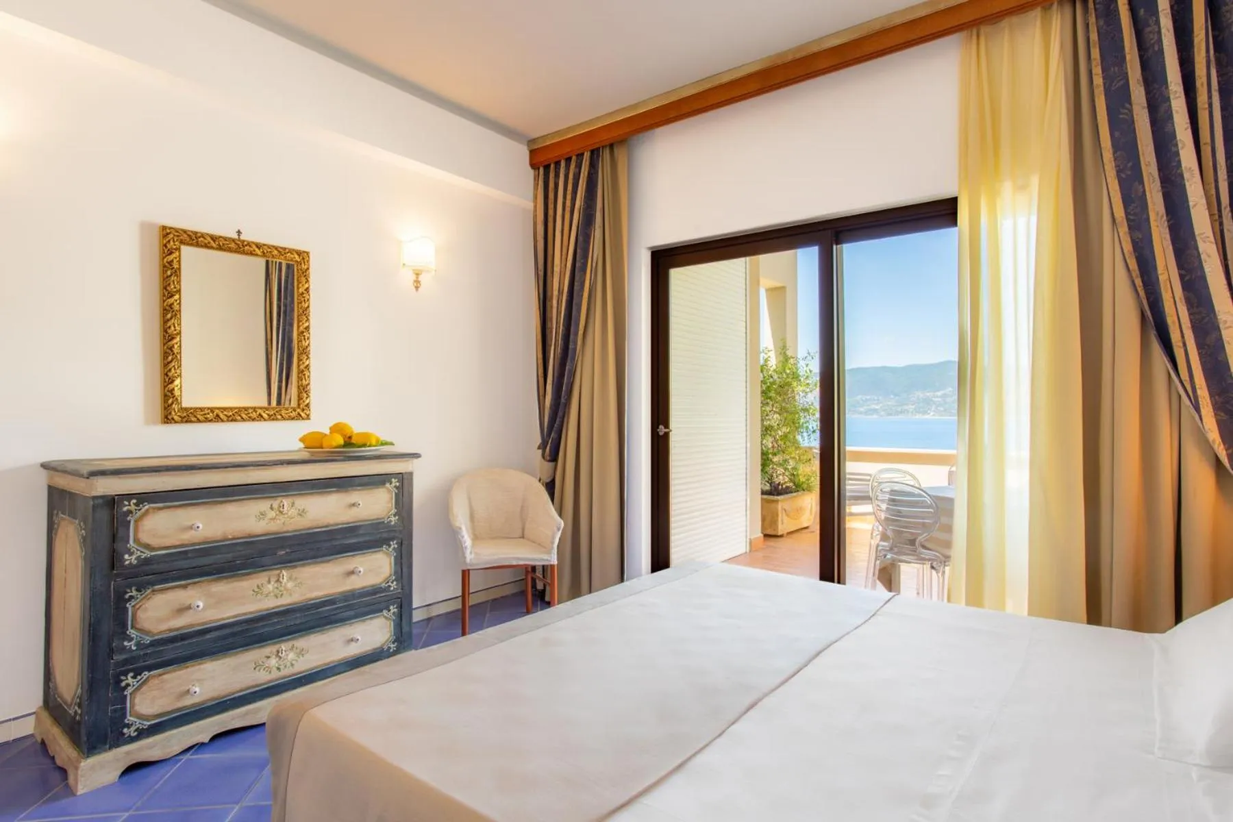 Bed in Hotel La Torre