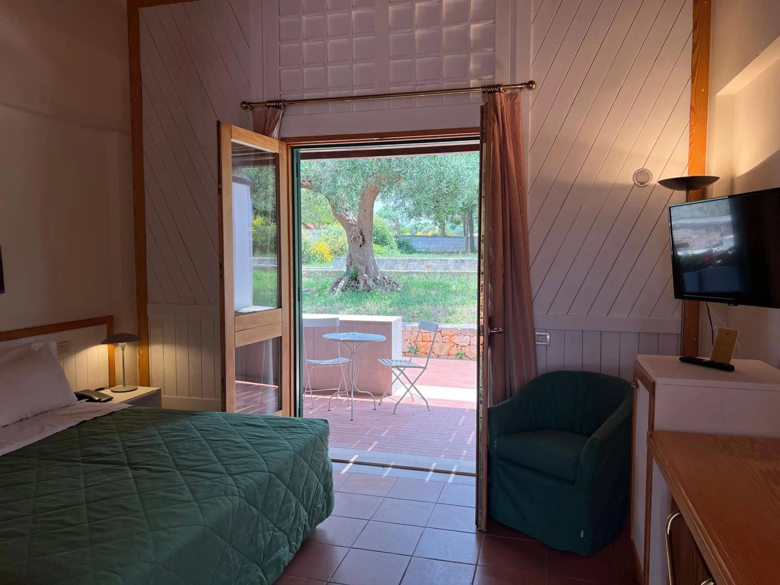 Bed in Apulia Victor Country Hotel