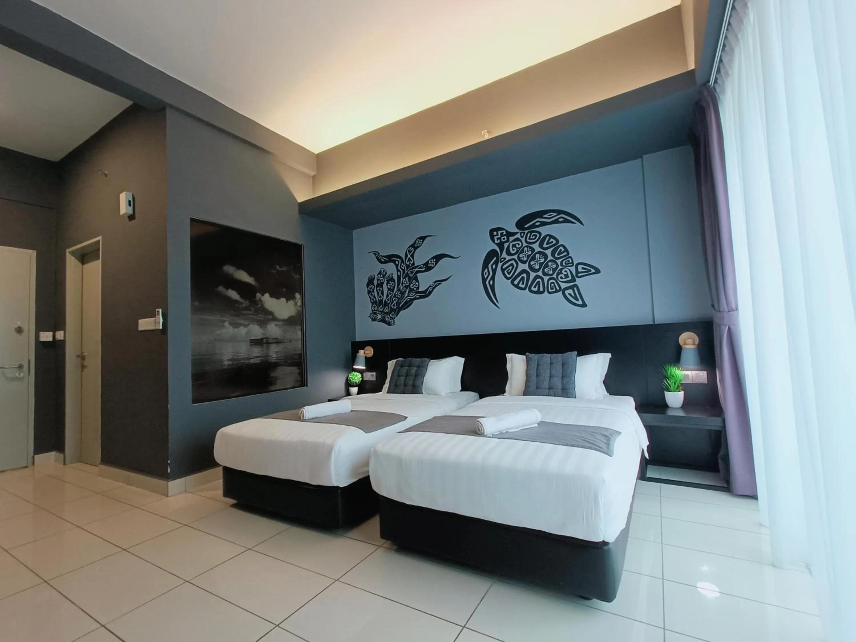 Bed in Owl Nest Suite' at aeropod sovo