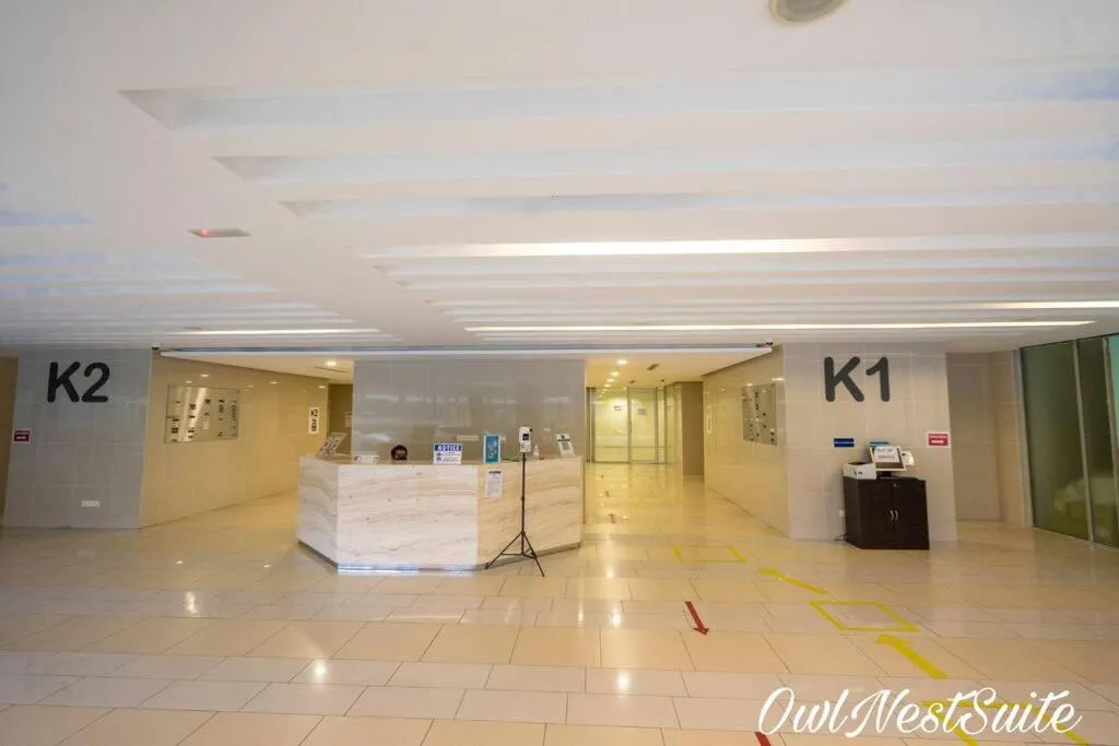 Lobby or reception in Owl Nest Suite' at aeropod sovo