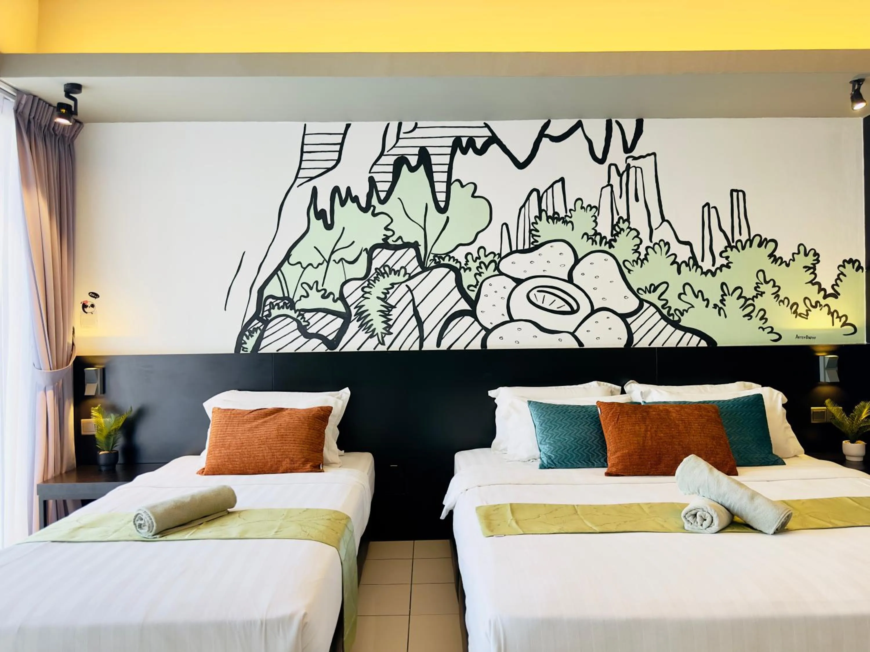 Bed in Owl Nest Suite' at aeropod sovo