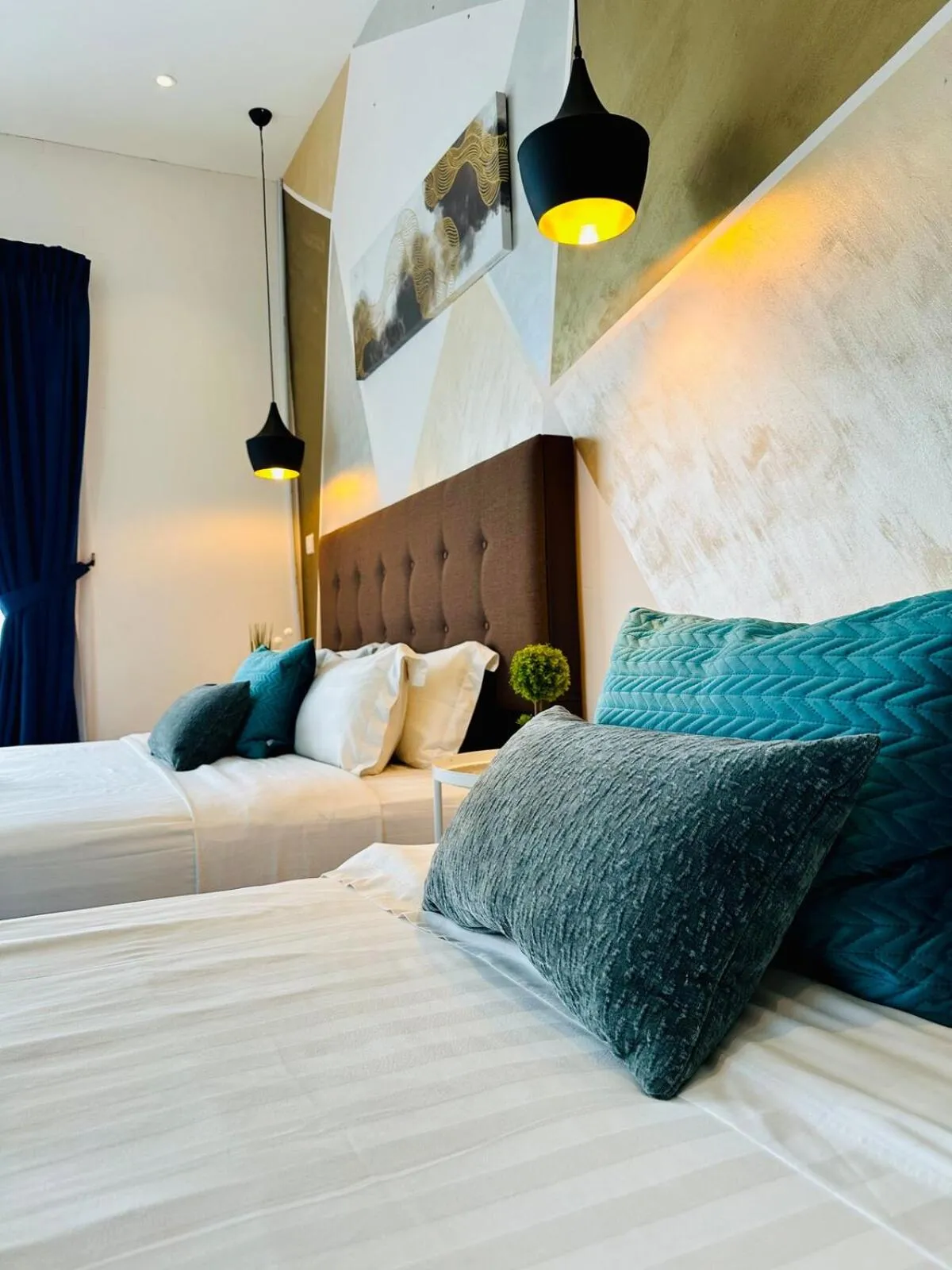 Bed in Owl Nest Suite' at aeropod sovo