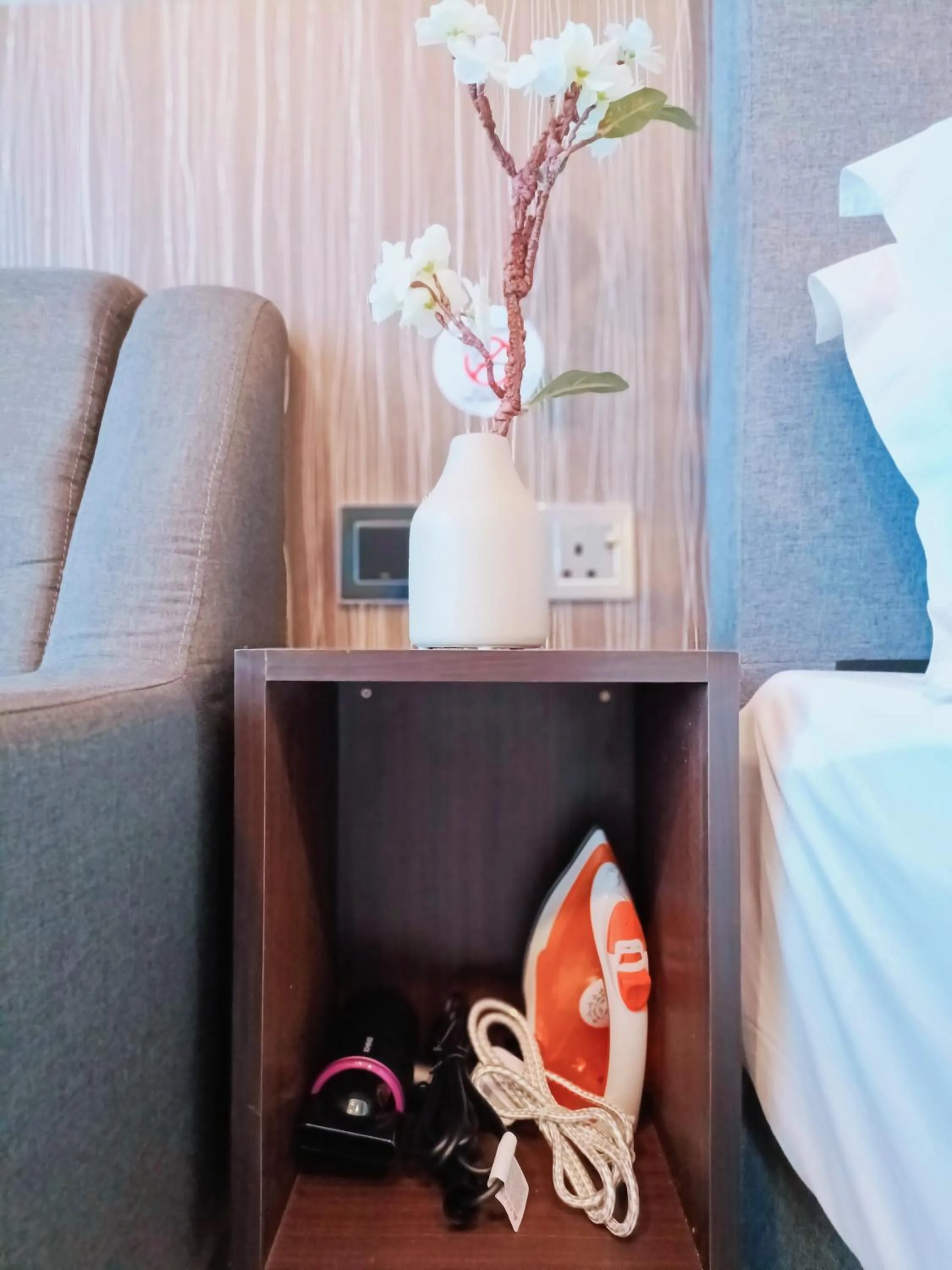Bed in Owl Nest Suite' at aeropod sovo