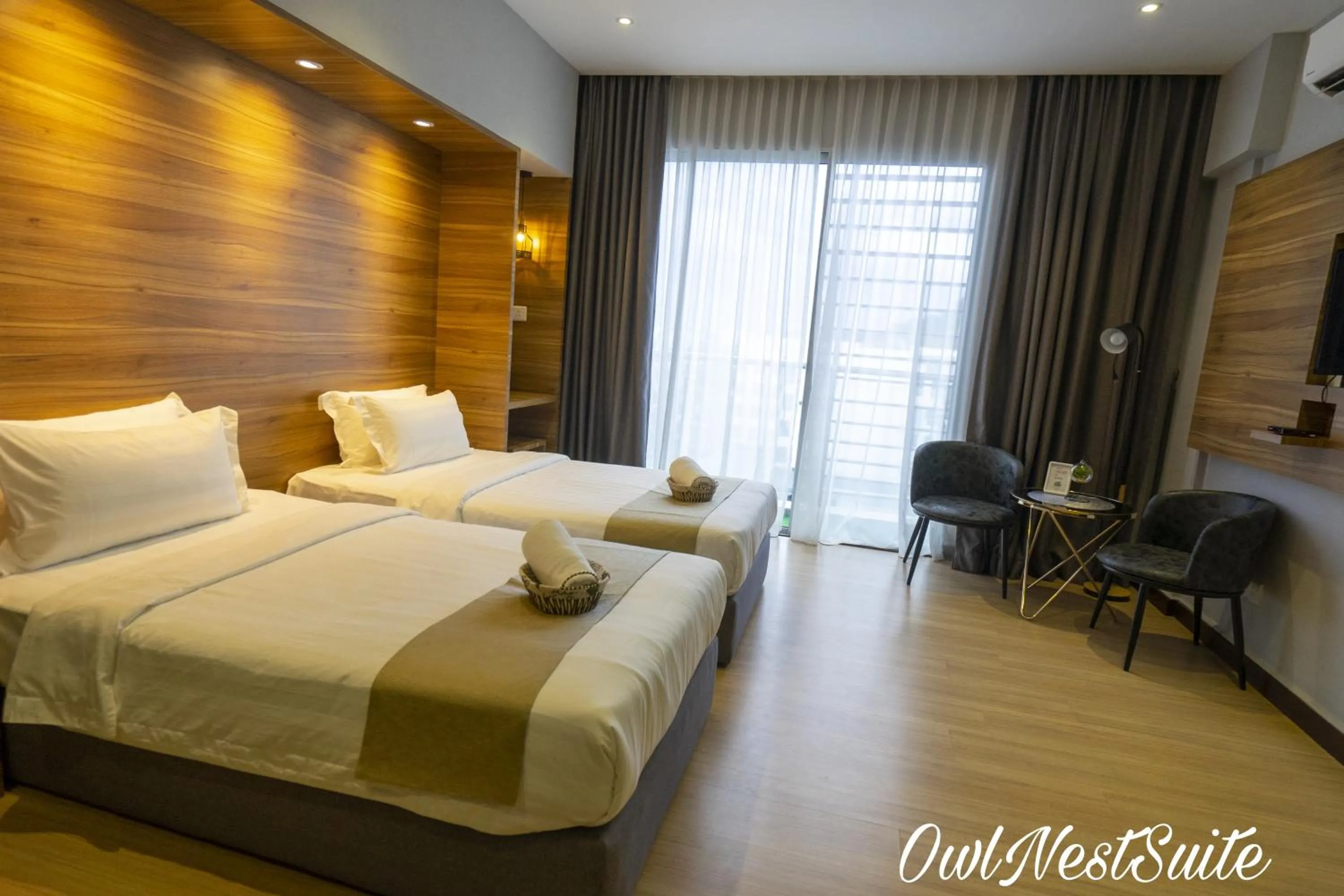 Bed in Owl Nest Suite' at aeropod sovo