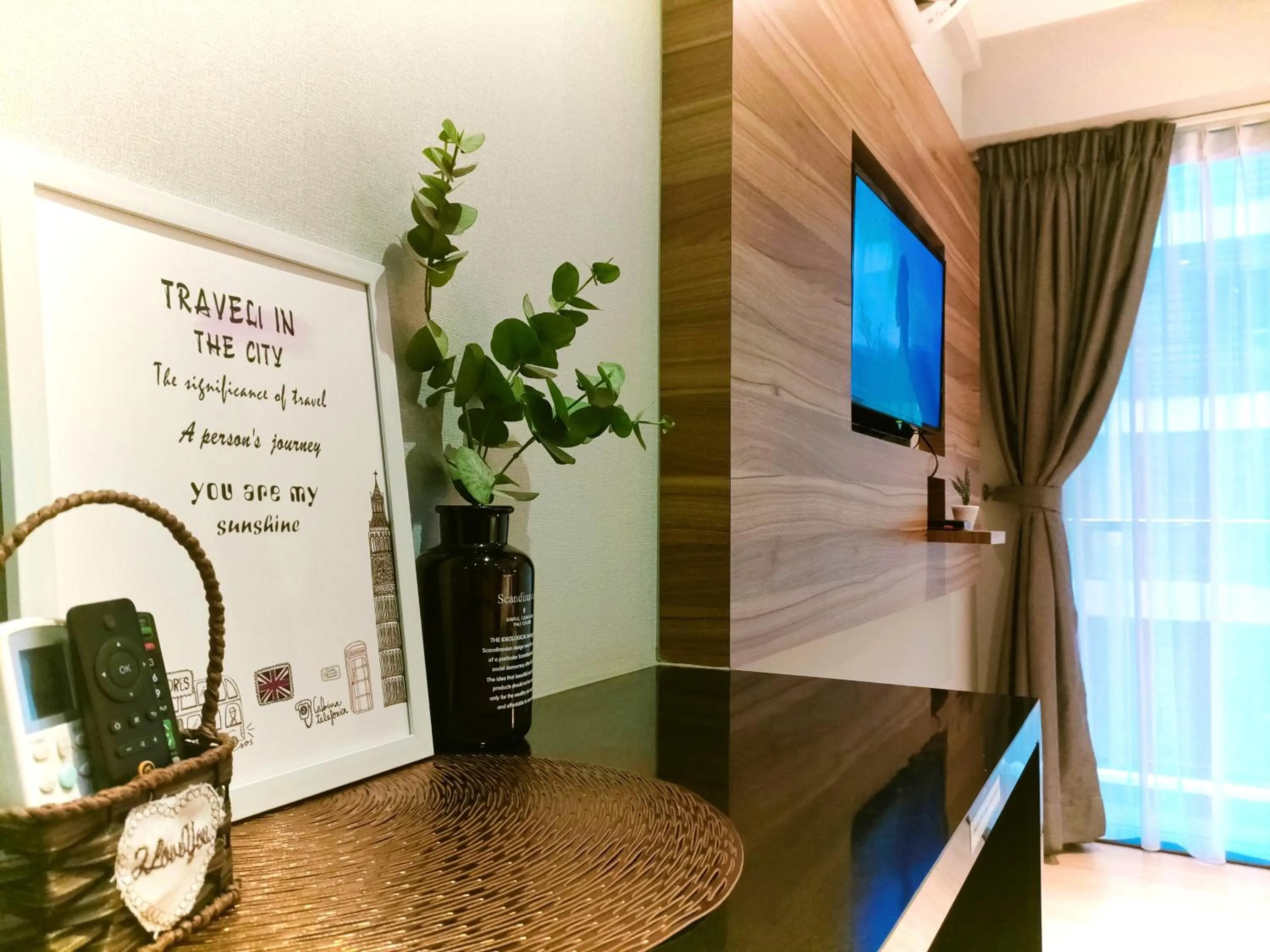 TV and multimedia in Owl Nest Suite' at aeropod sovo