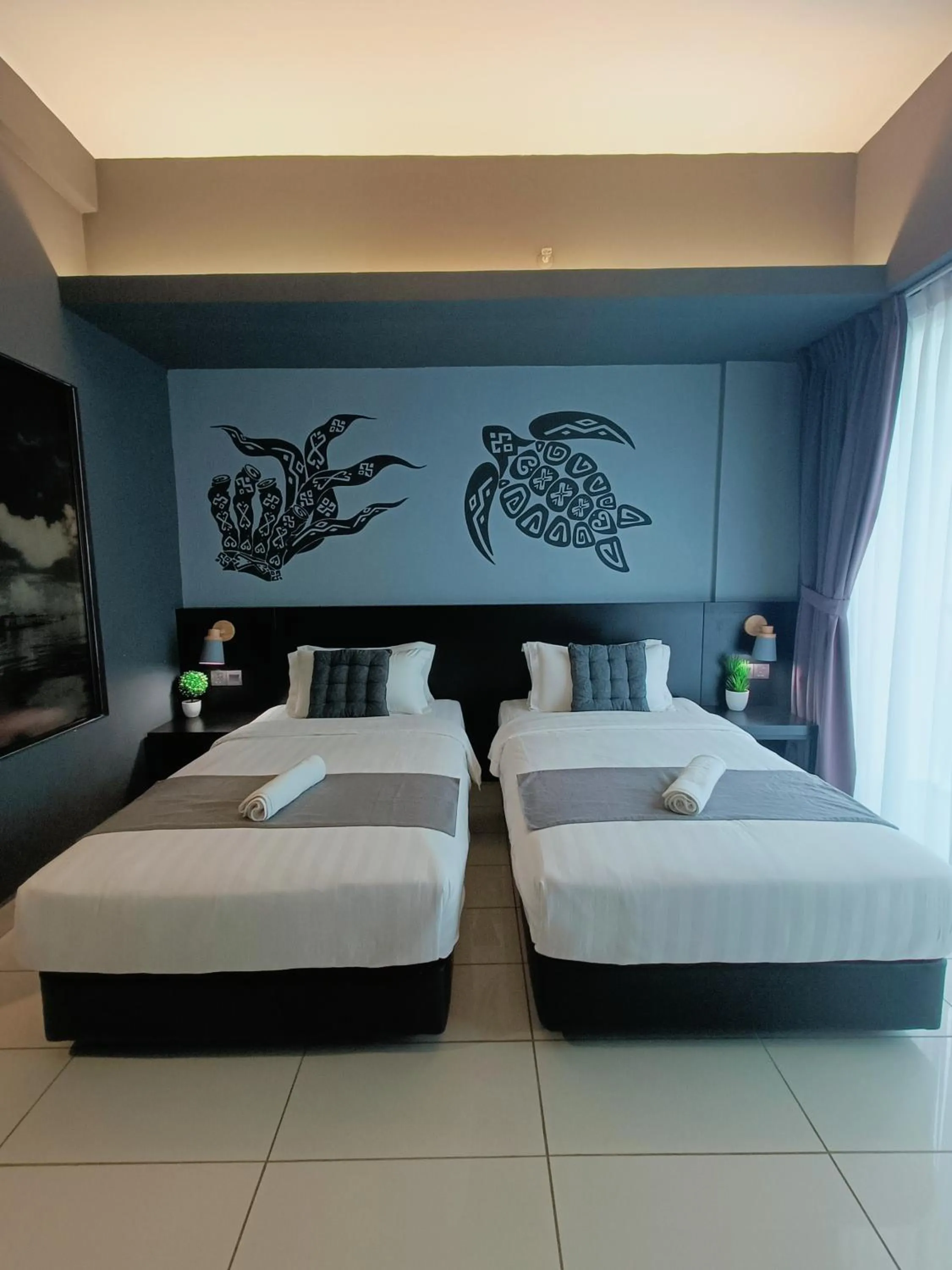 Bed in Owl Nest Suite' at aeropod sovo