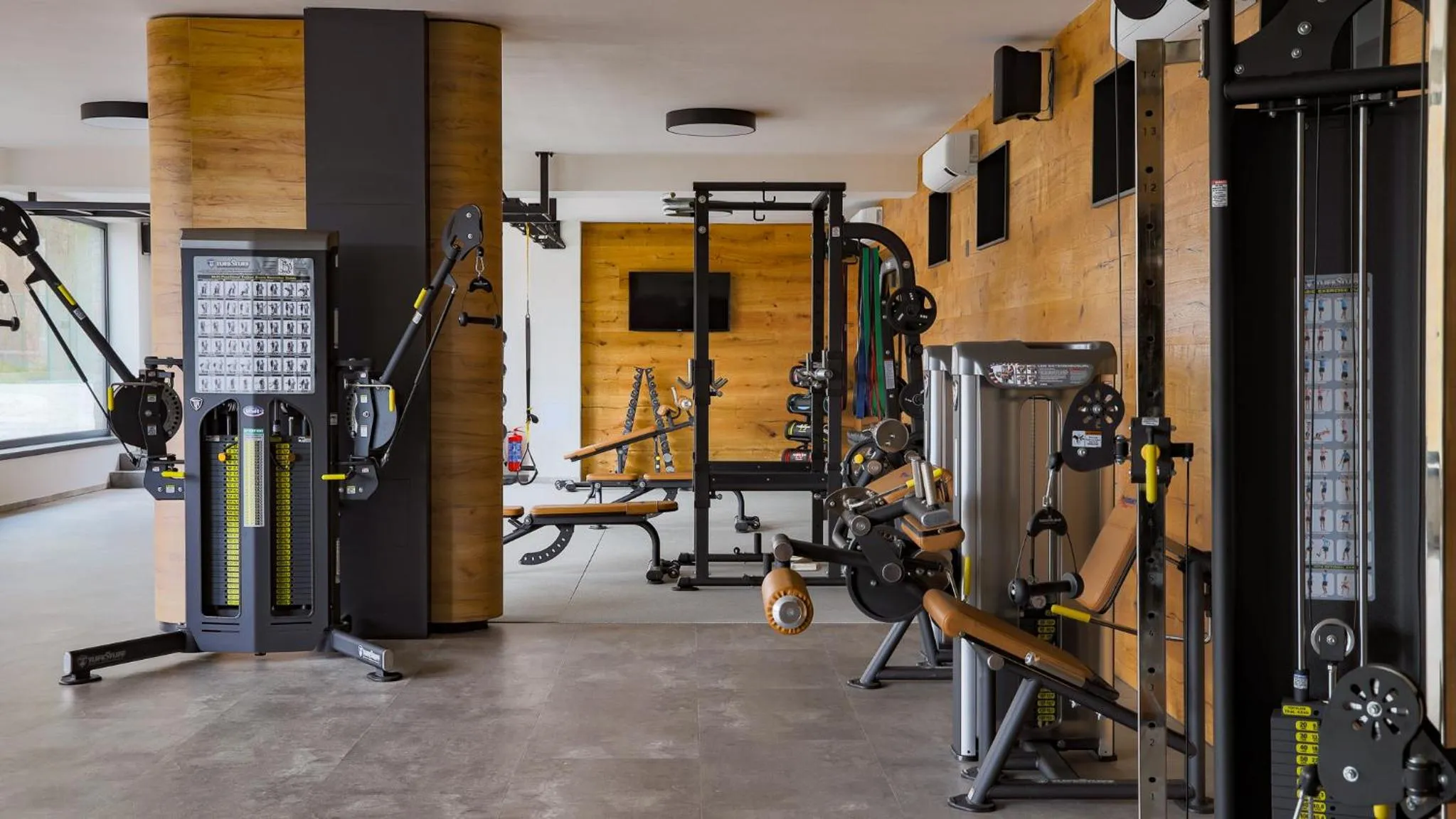 Fitness centre/facilities in Vista Resort Prague