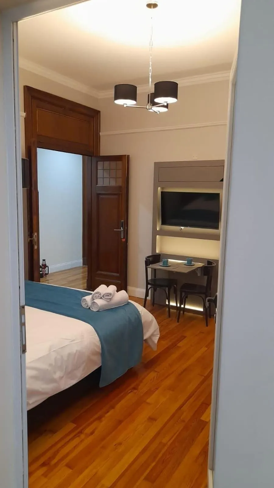 Bedroom, Bed in Sarmiento Flats