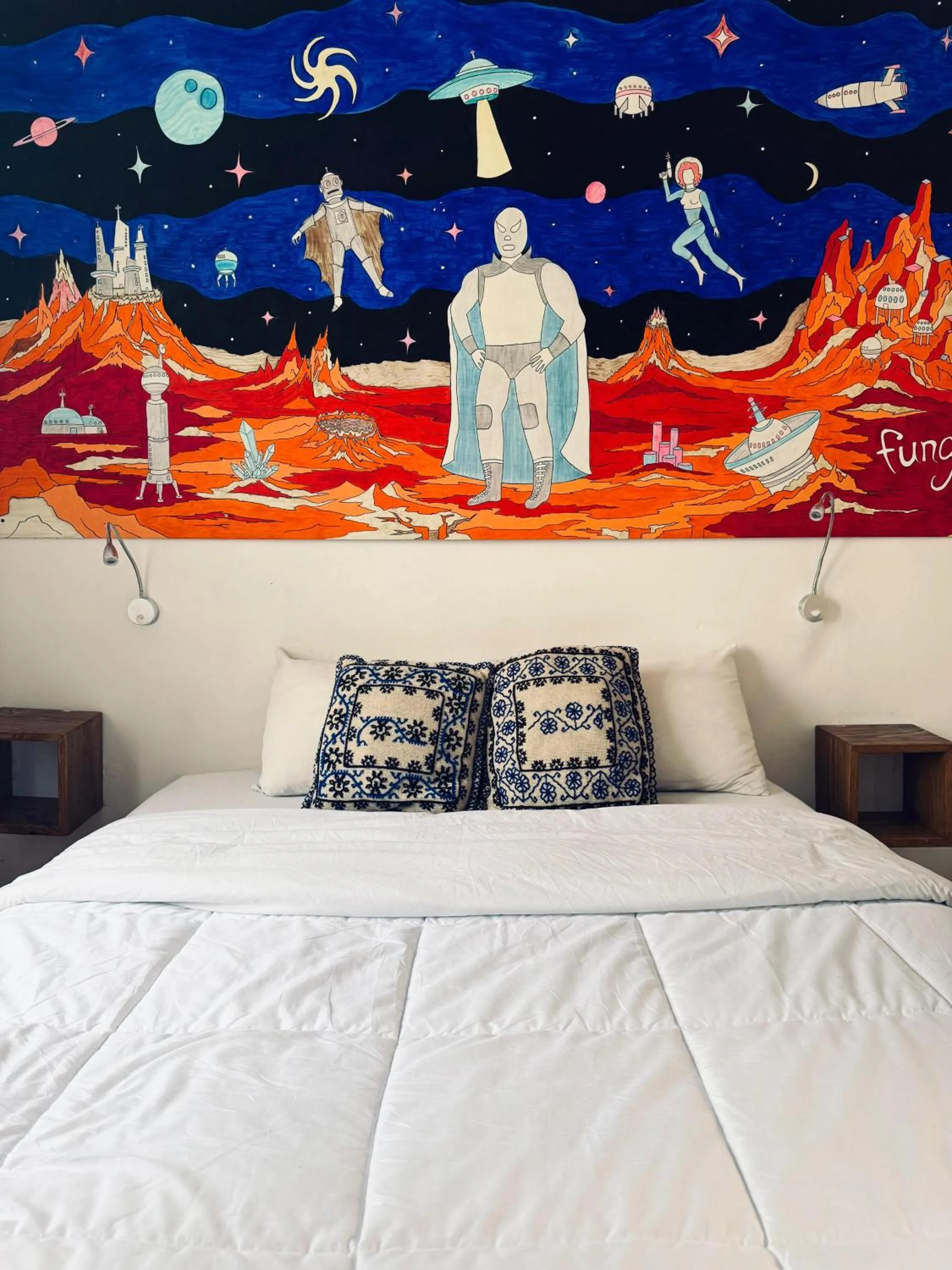 Bed in Hostal Fungi Casa Rosa