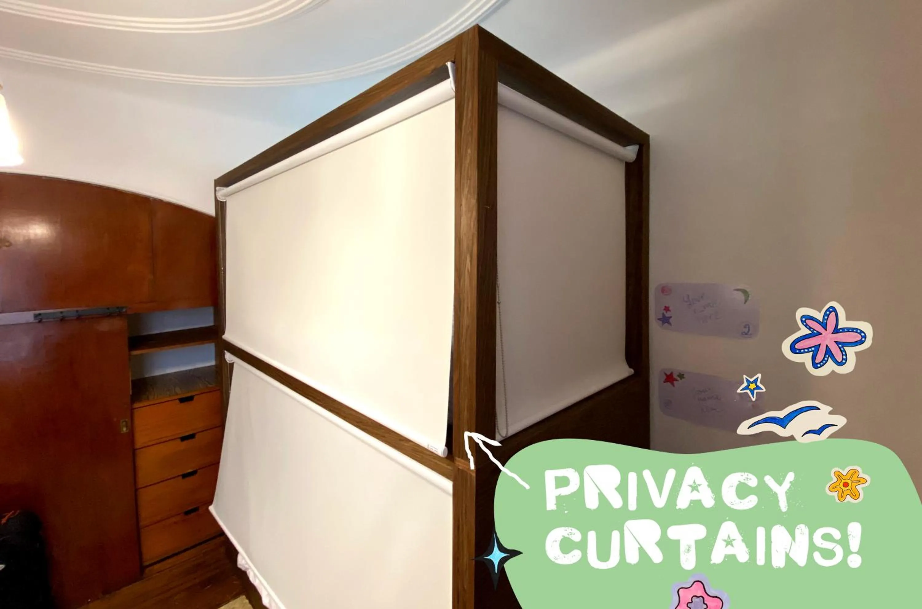 bunk bed in Hostal Fungi Casa Rosa