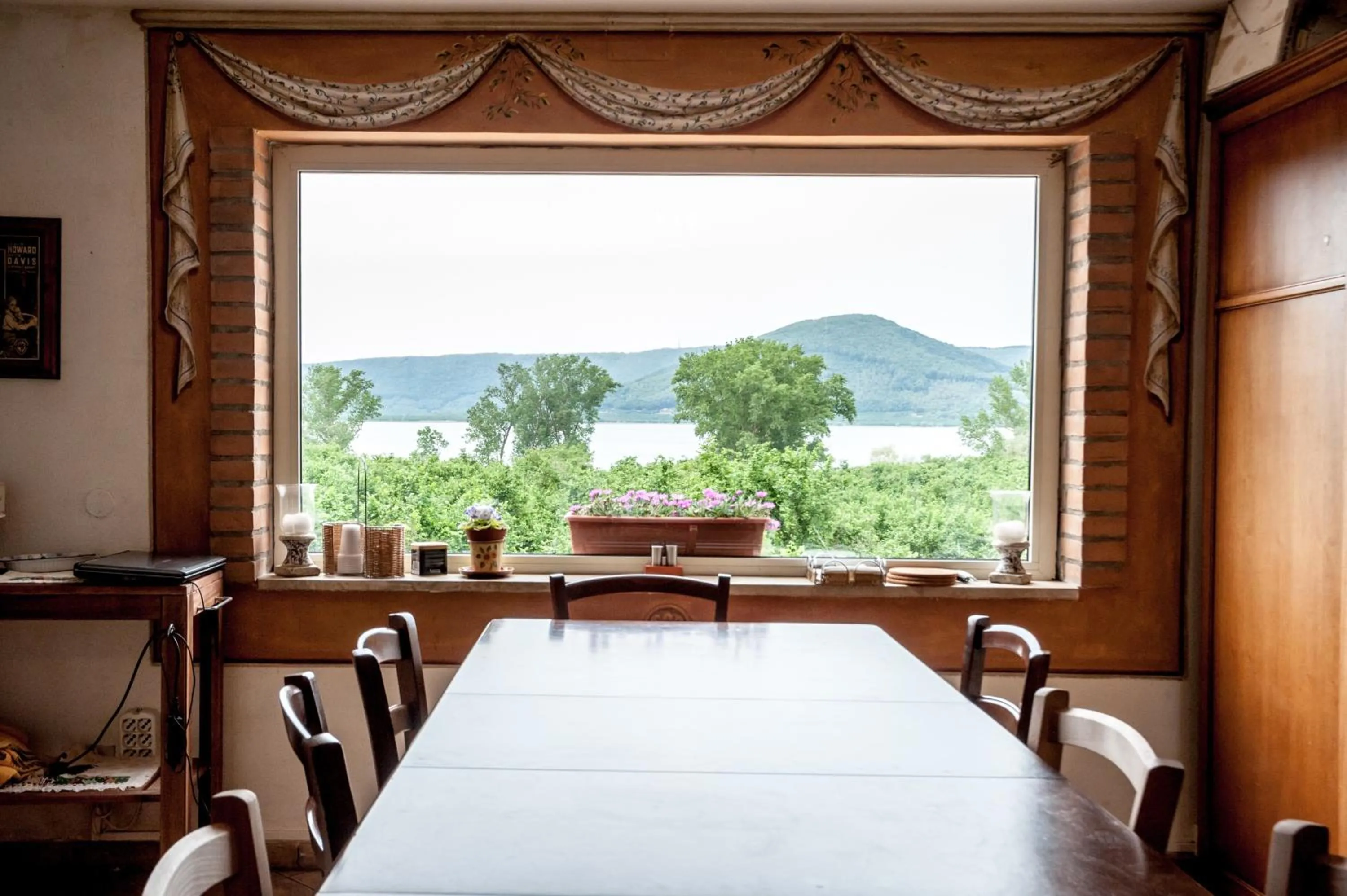 Lobby or reception in La Finestra sul Lago