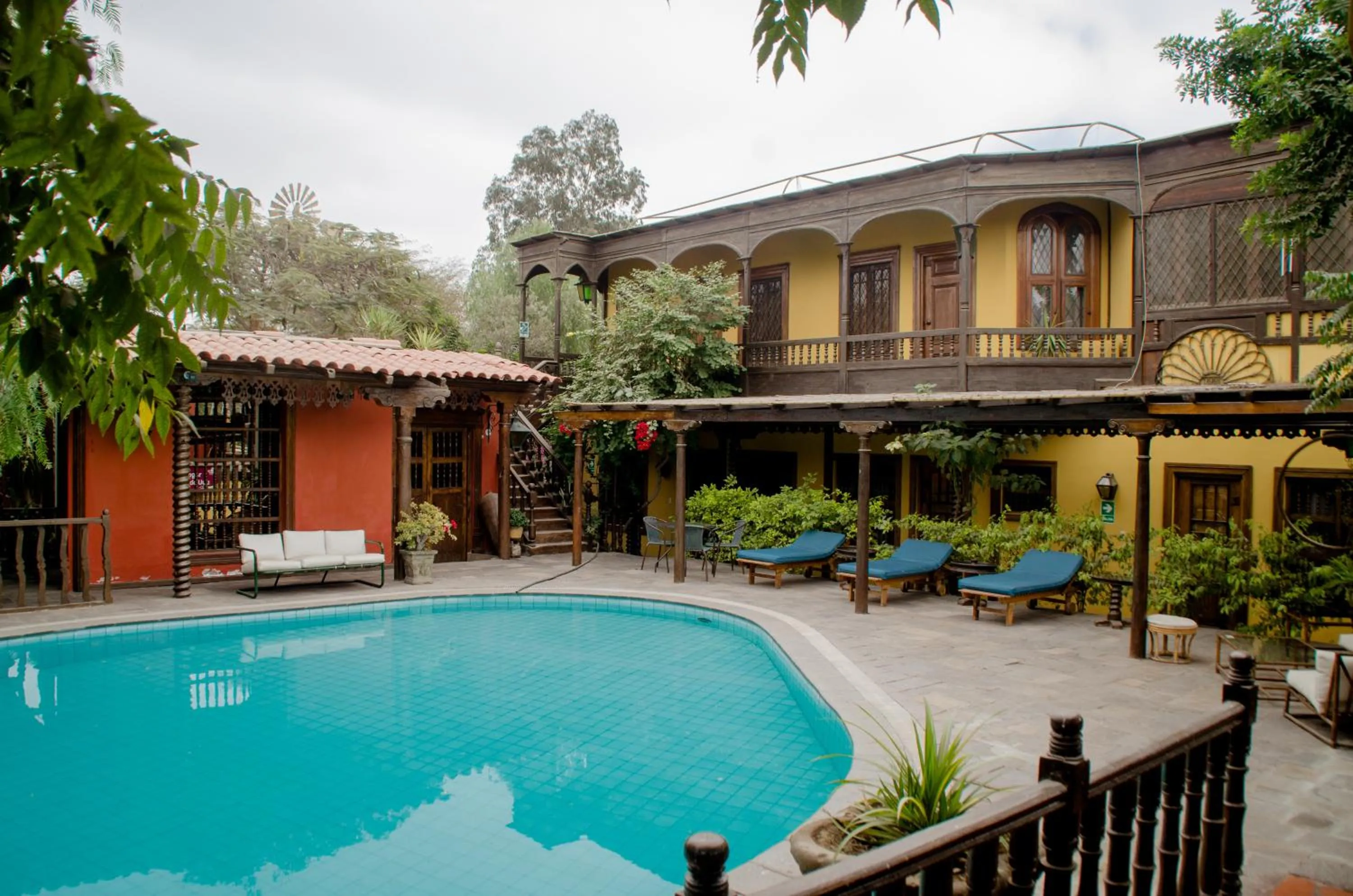 Area and facilities in Hotel & Hacienda El Carmelo