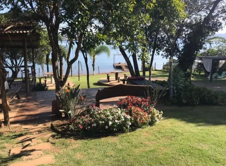 Garden view in Espelho D'Água Pousada - Capitólio
