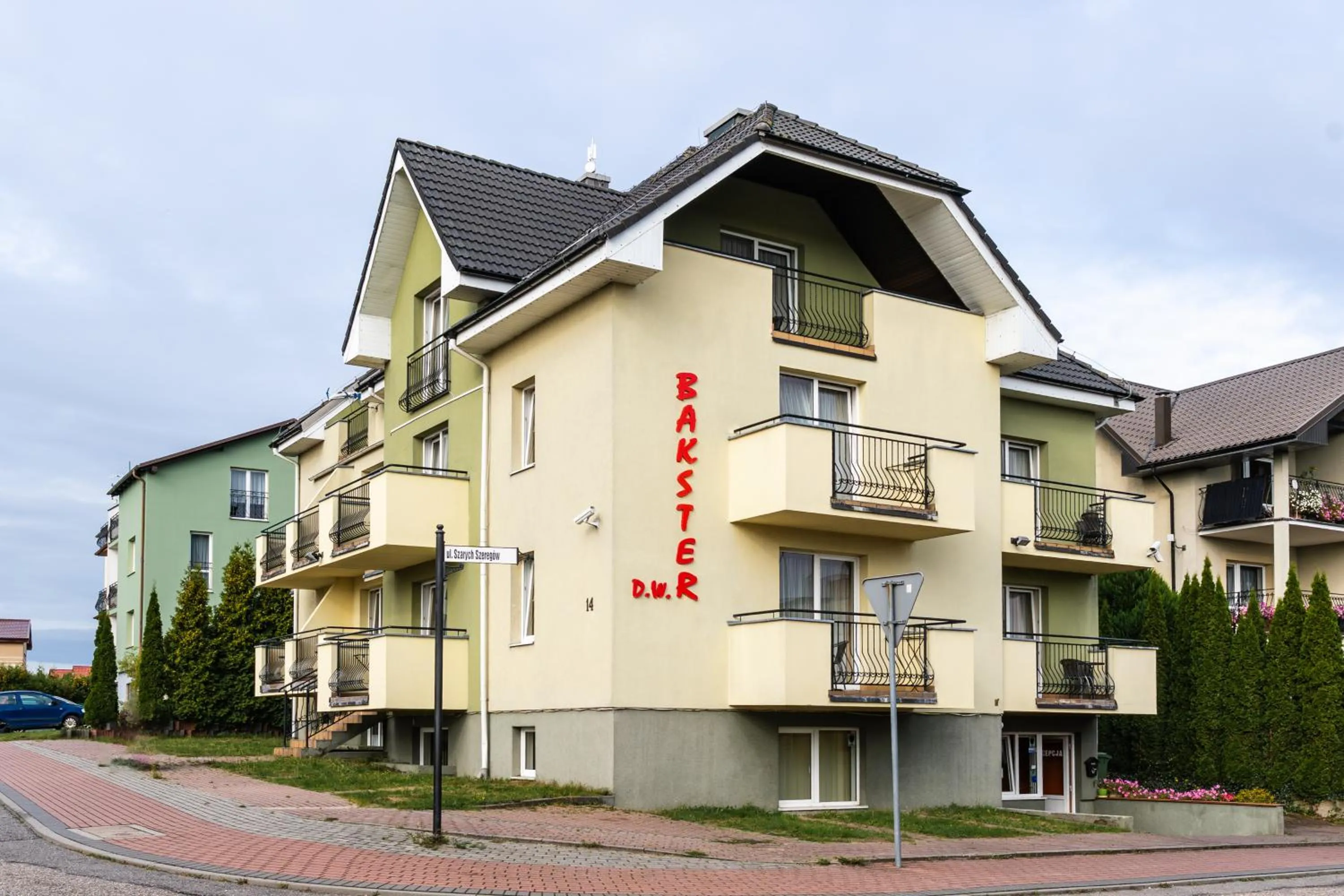 Property building in Bakster