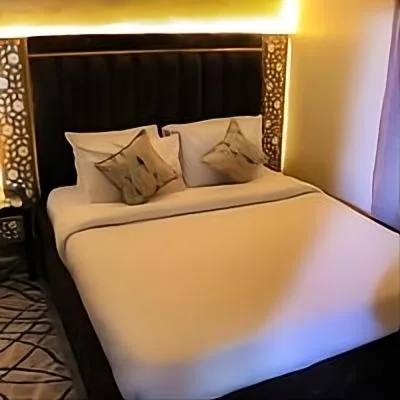 Bed in Golden Pyramids Inn